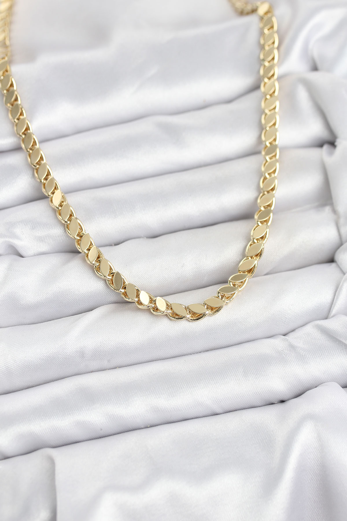 Xuping Gold Renk Arpa Kolye - Lisinya Xuping Gold Renk Arpa Kolye - Lisinya