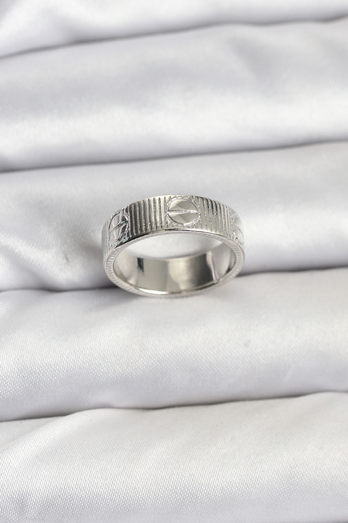 Gümüş Renk Model Kadın Yüzük - Lisinya