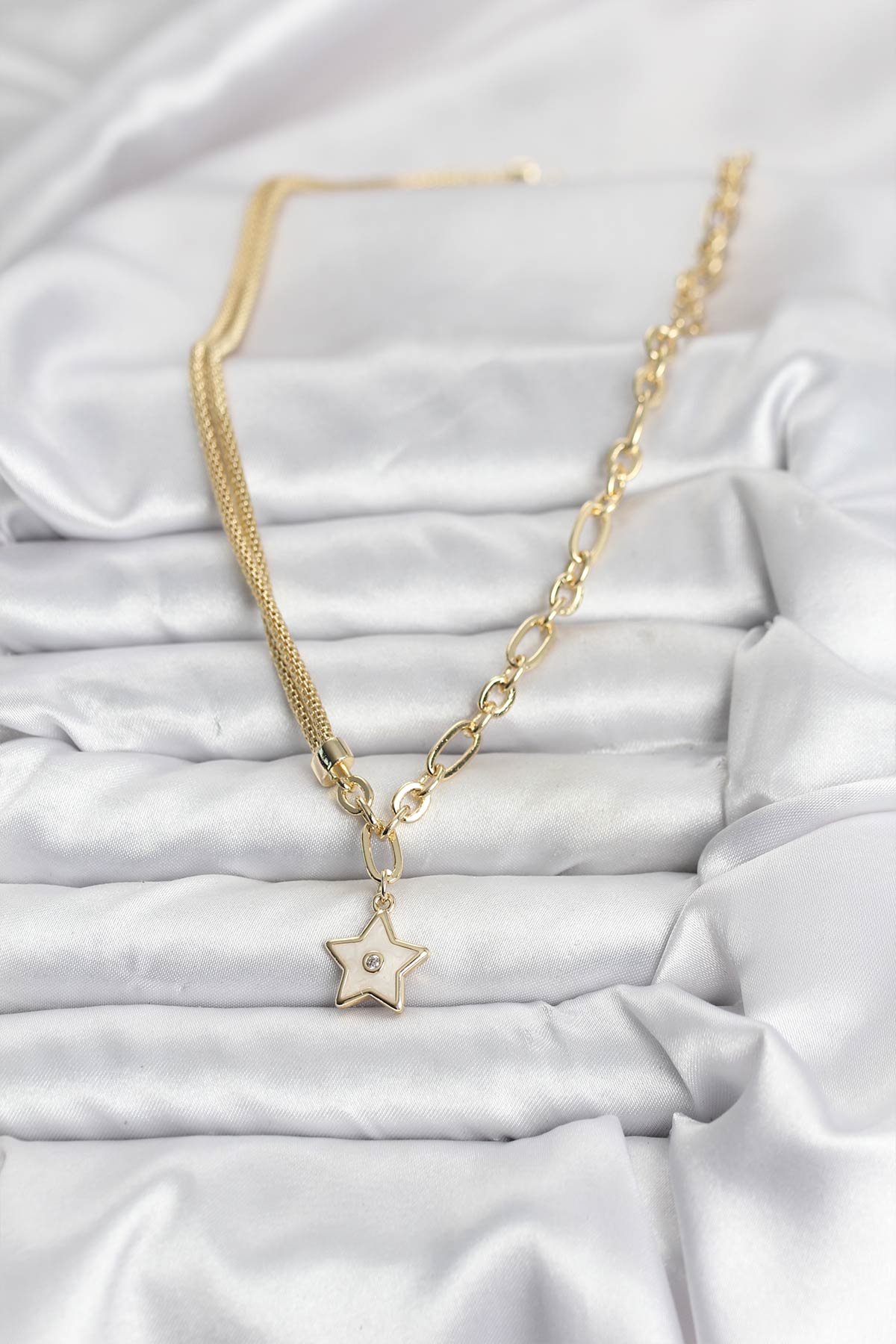 Gold Renk Pirinç Yıldız Model Kadın Kolye - Lisinya