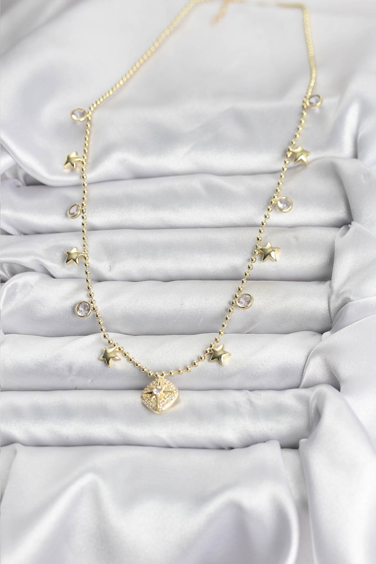 Pirinç Gold Renk Zirkon Taşlı Kutup Yıldızı Model Kadın Kolye - Lisinya