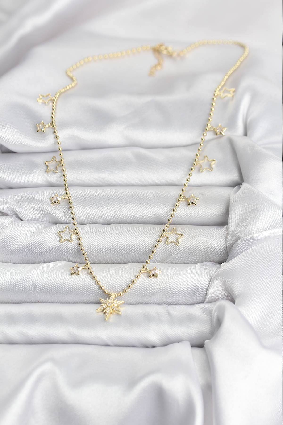 Pirinç Gold Renk Zirkon Taşlı Kutup Yıldızı Model Kadın Kolye - Lisinya