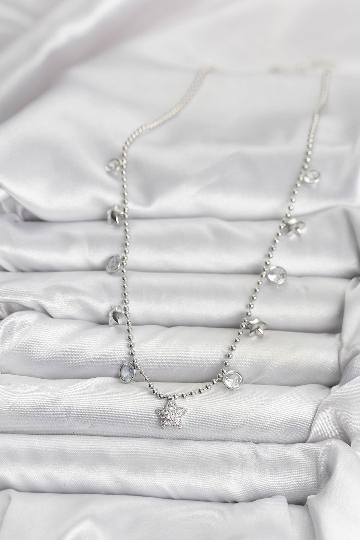 Pirinç Gümüş Renk Yıldız Model Kadın Kolye - Lisinya