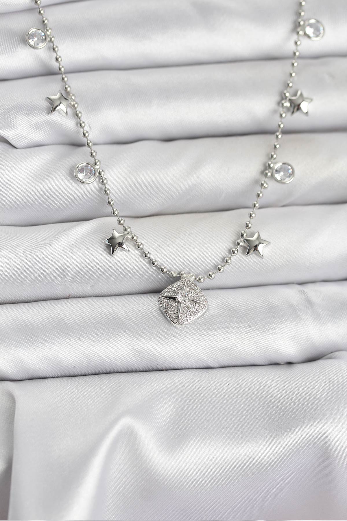 Pirinç Gümüş Renk Zirkon Taşlı Kutup Yıldızı Model Kadın Kolye - Lisinya