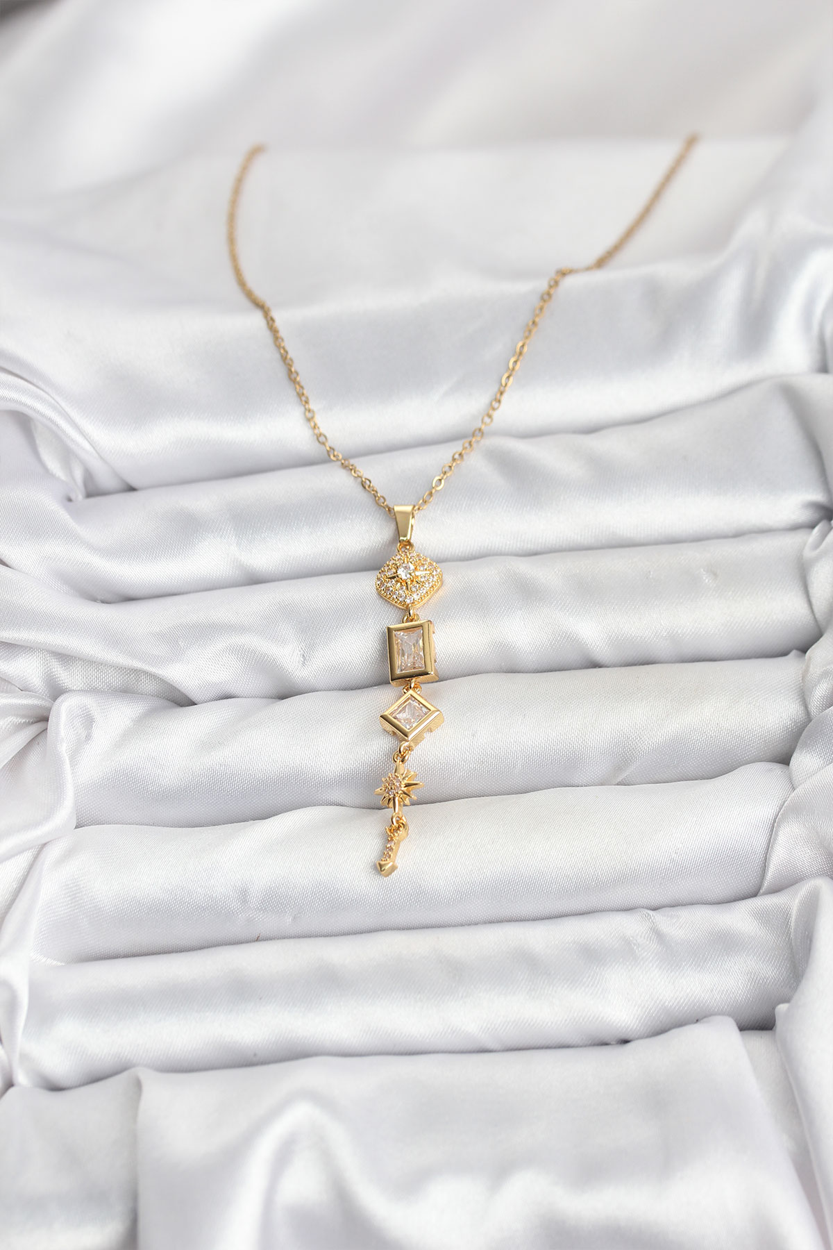 316L Çelik Zincir Gold Renk Kutup Yıldızı Enerji Model Kadın Y Kolye - Lisinya