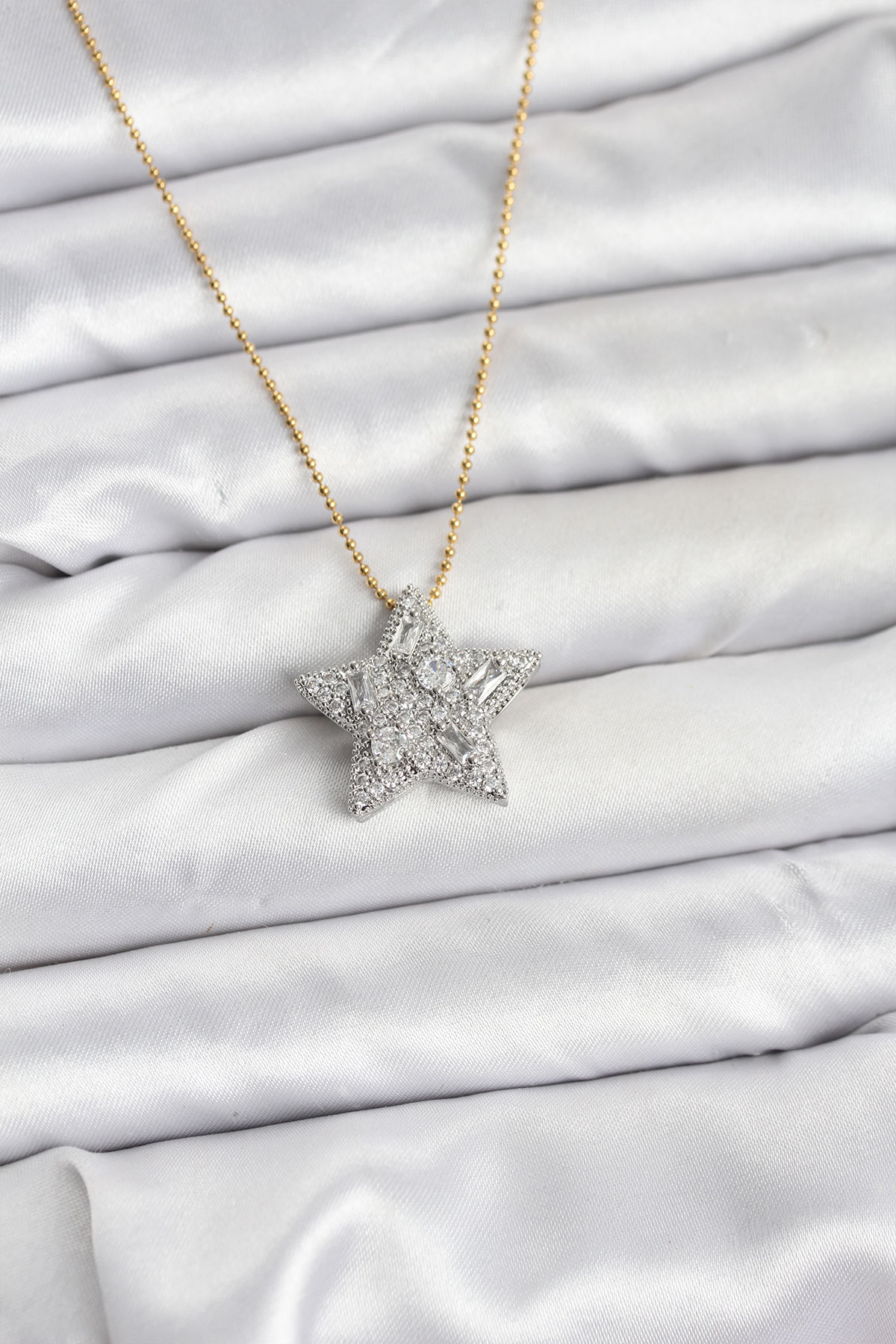 316L Çelik Zincir Gold Renk Zincirli Gümüş Yıldız Model Kadın Kolye - Lisinya