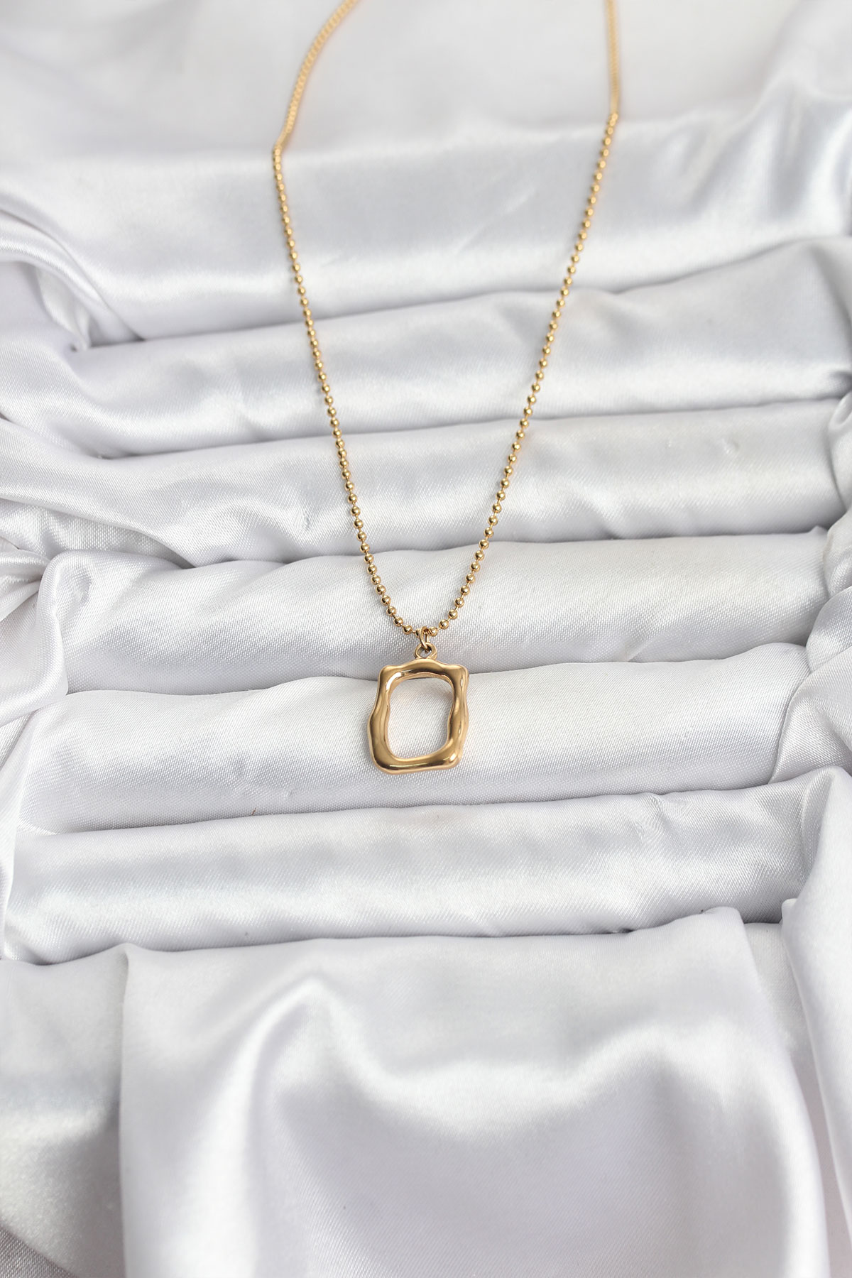 316L Çelik Zincir Gold Renk Model Kadın Kolye - Lisinya