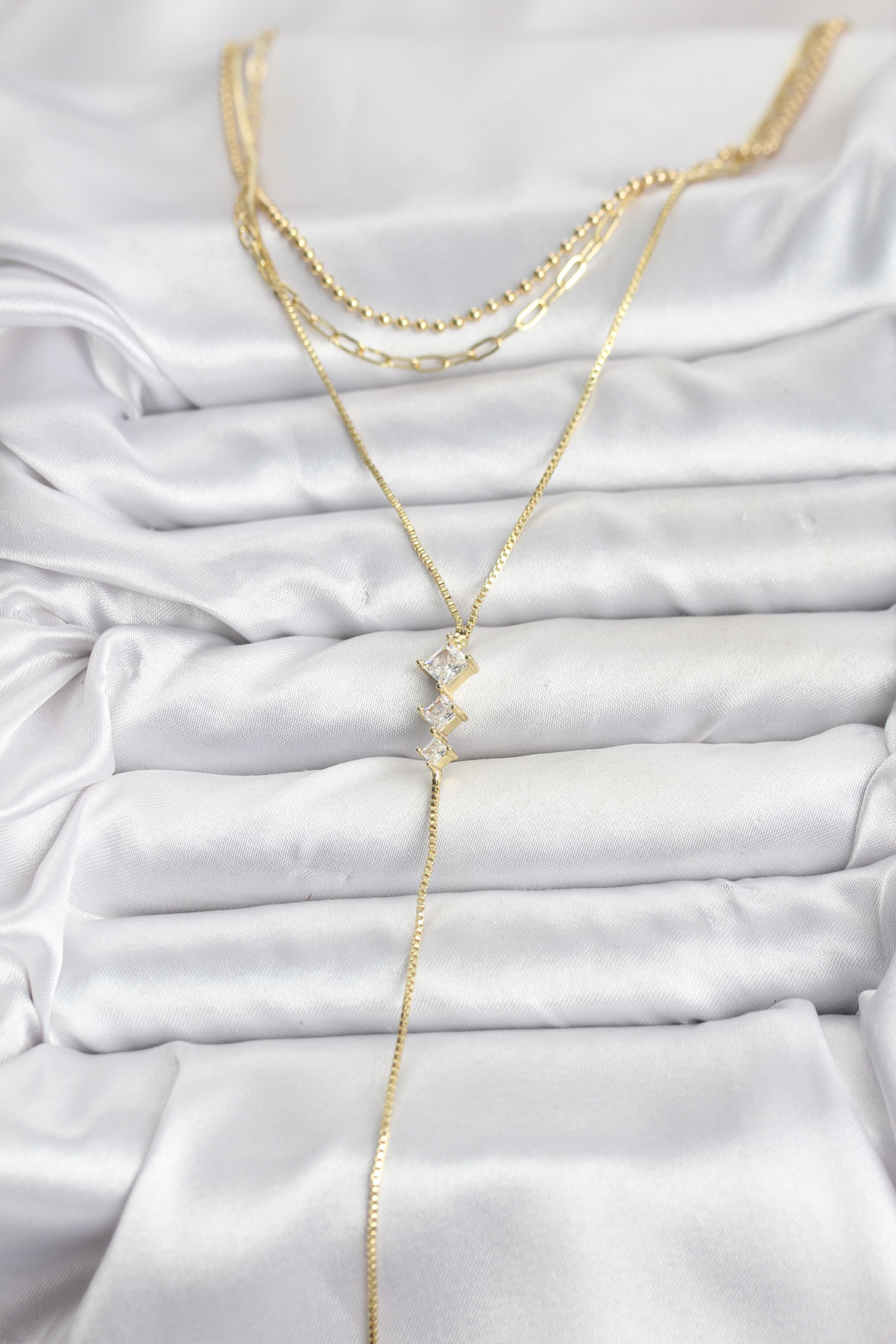 Pirinç Gold Renk Zirkon Taş Detaylı 3'lü Kombin Y Kadın Kolye - Lisinya Pirinç Gold Renk Zirkon Taş Detaylı 3'lü Kombin Y Kadın Kolye - Lisinya