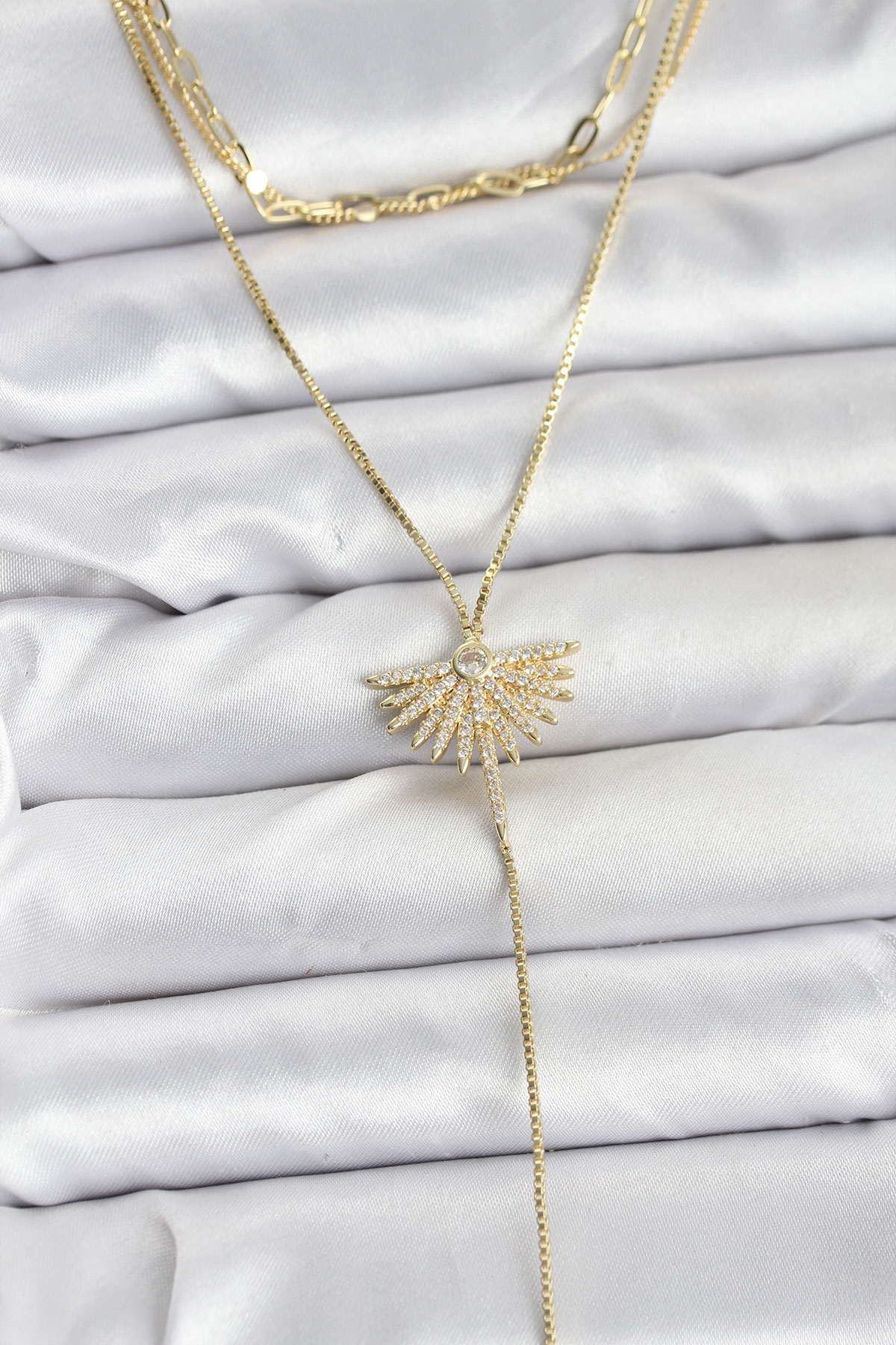 Pirinç Gold Renk Zirkon Taşlı Yelpaze Model Detaylı 3'lü Kombin Y Kadın Kolye - Lisinya