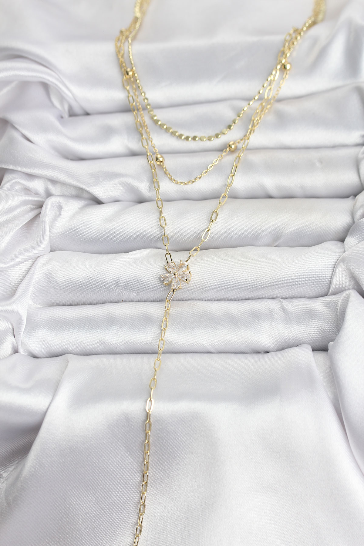 Pirinç Gold Renk Zirkon Taşlı Çiçek Model Detaylı 3'lü Kombin Y Kadın Kolye - Lisinya Pirinç Gold Renk Zirkon Taşlı Çiçek Model Detaylı 3'lü Kombin Y Kadın Kolye - Lisinya