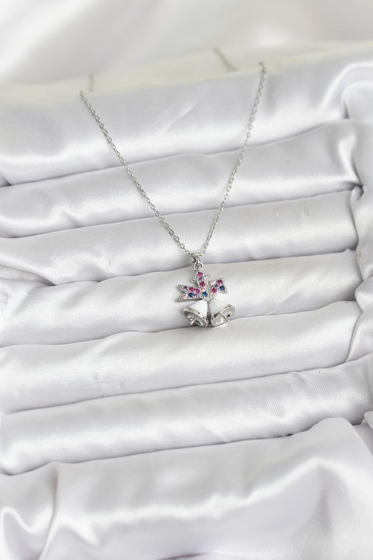 316L Çelik Zincir Gümüş Renk Chirtsmas Bell Model Yılbaşı Temalı Kadın Kolye - Lisinya