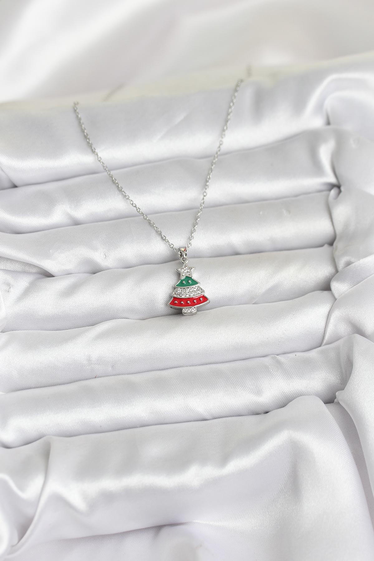 316L Çelik Zincir Gümüş Ren Çam Ağacı Model Zirkon Taşlı Yılbaşı Temalı Kadın Kolye - Lisinya 316L Çelik Zincir Gümüş Ren Çam Ağacı Model Zirkon Taşlı Yılbaşı Temalı Kadın Kolye - Lisinya