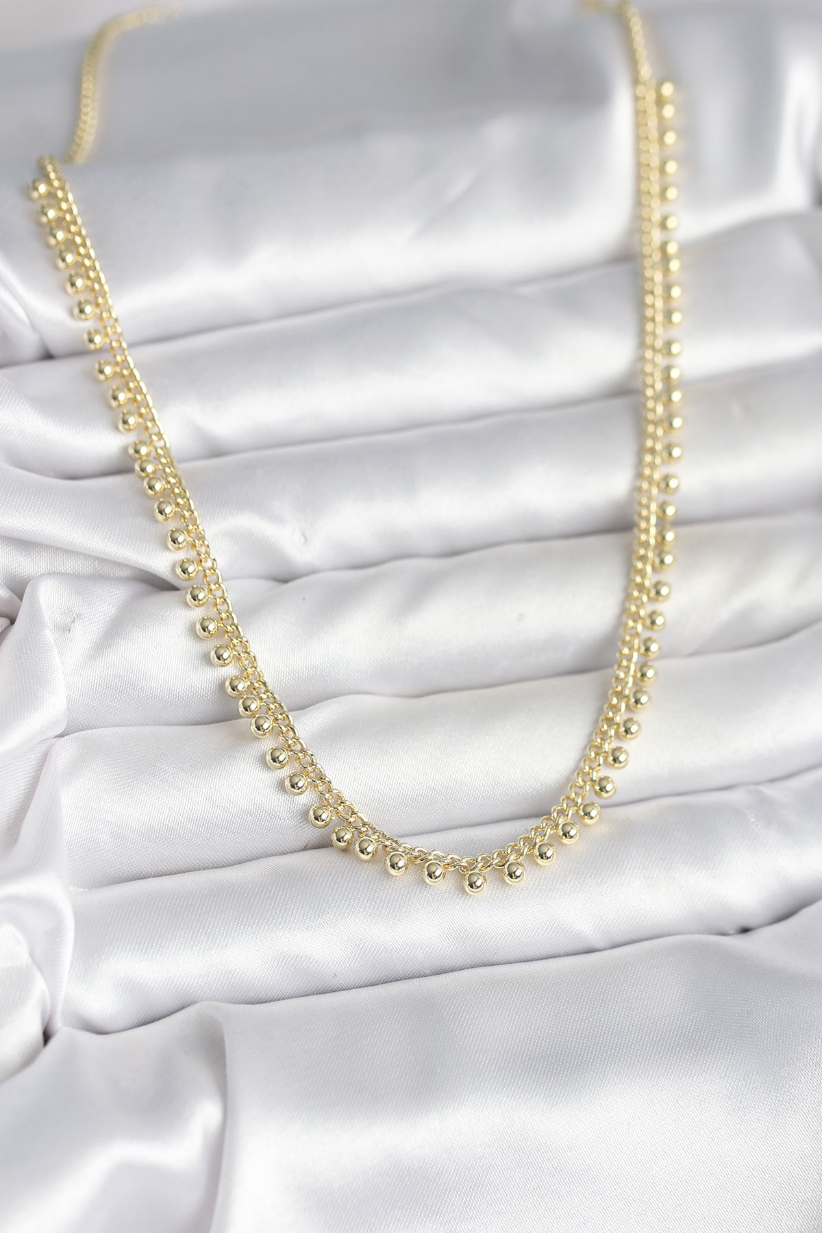 Pirinç Gold Renk Sıralı Topçuk Model Kadın Kolye - Lisinya