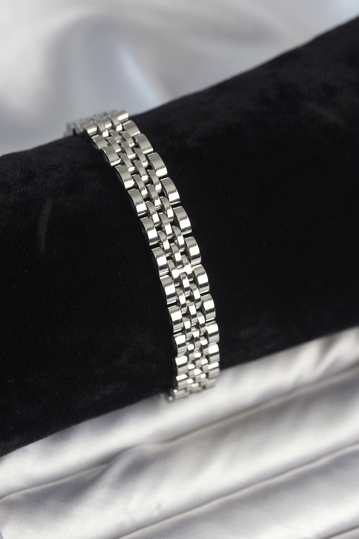 316L Çelik 9 mm Kalınlıkta Gümüş Renkli Erkek Bileklik - Lisinya