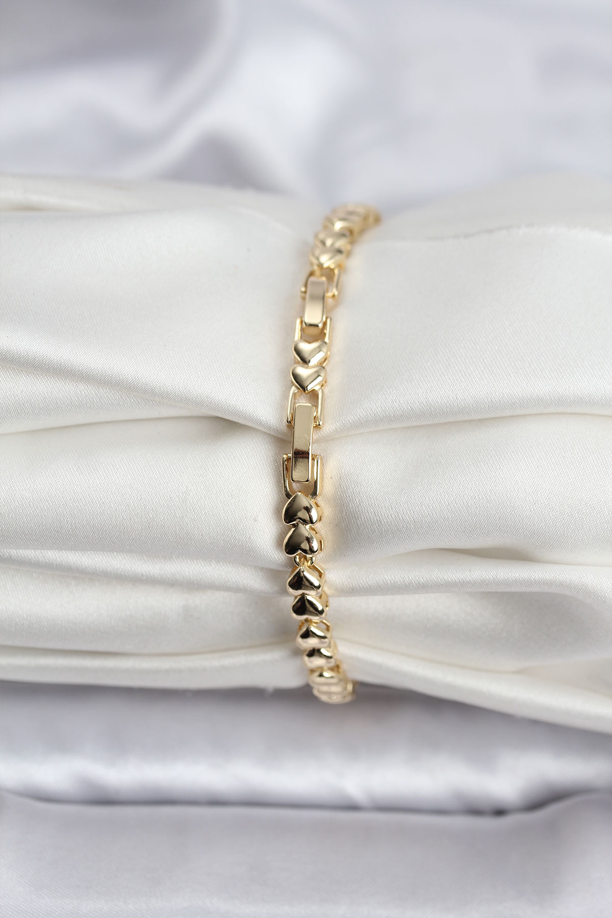 14K Gold Renk Kaplama Kalp Model CM Kadın Bileklik - Lisinya