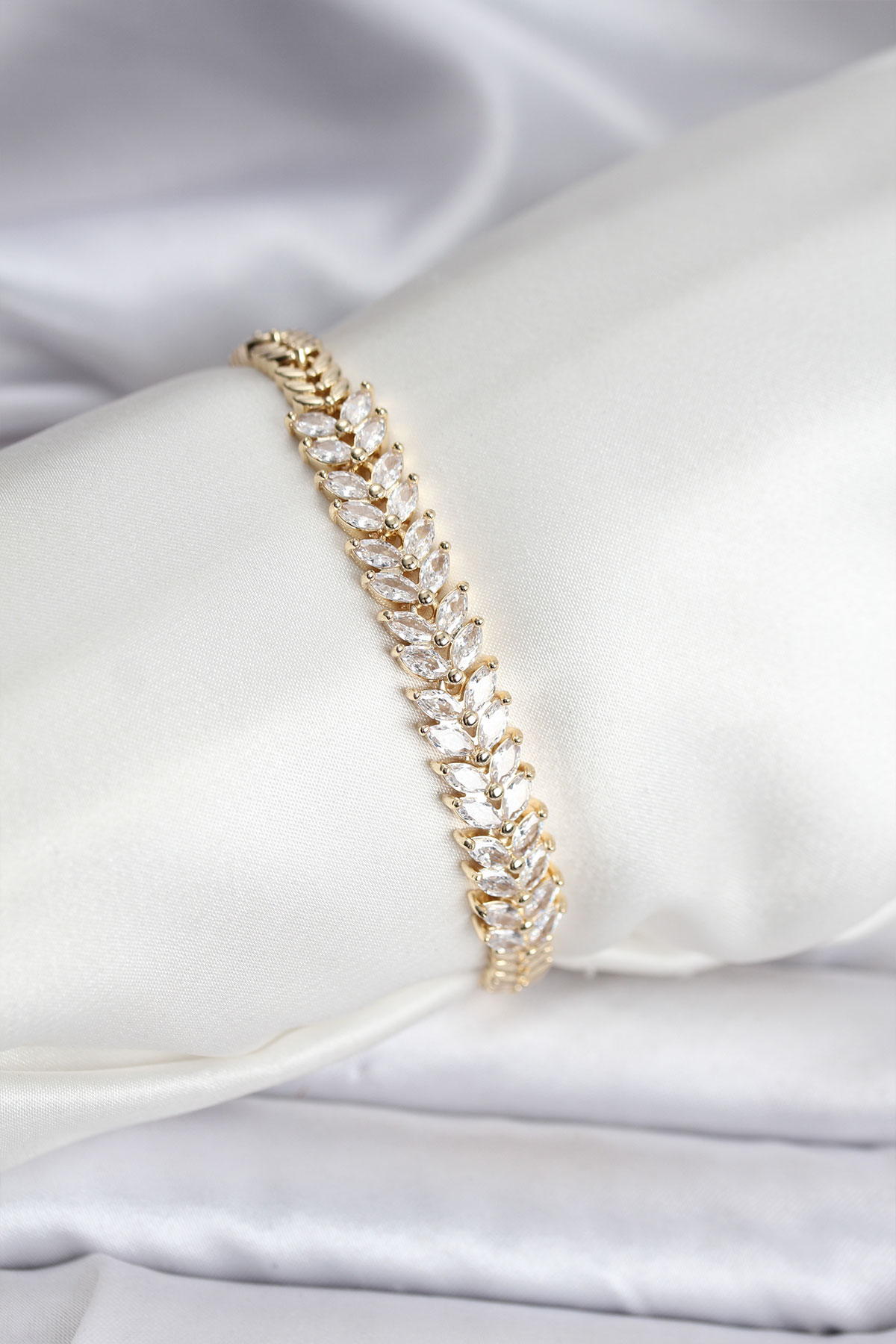 14K Gold Renk Kaplama Başak Model Zirkon Taşlı CM Kadın Bileklik - Lisinya