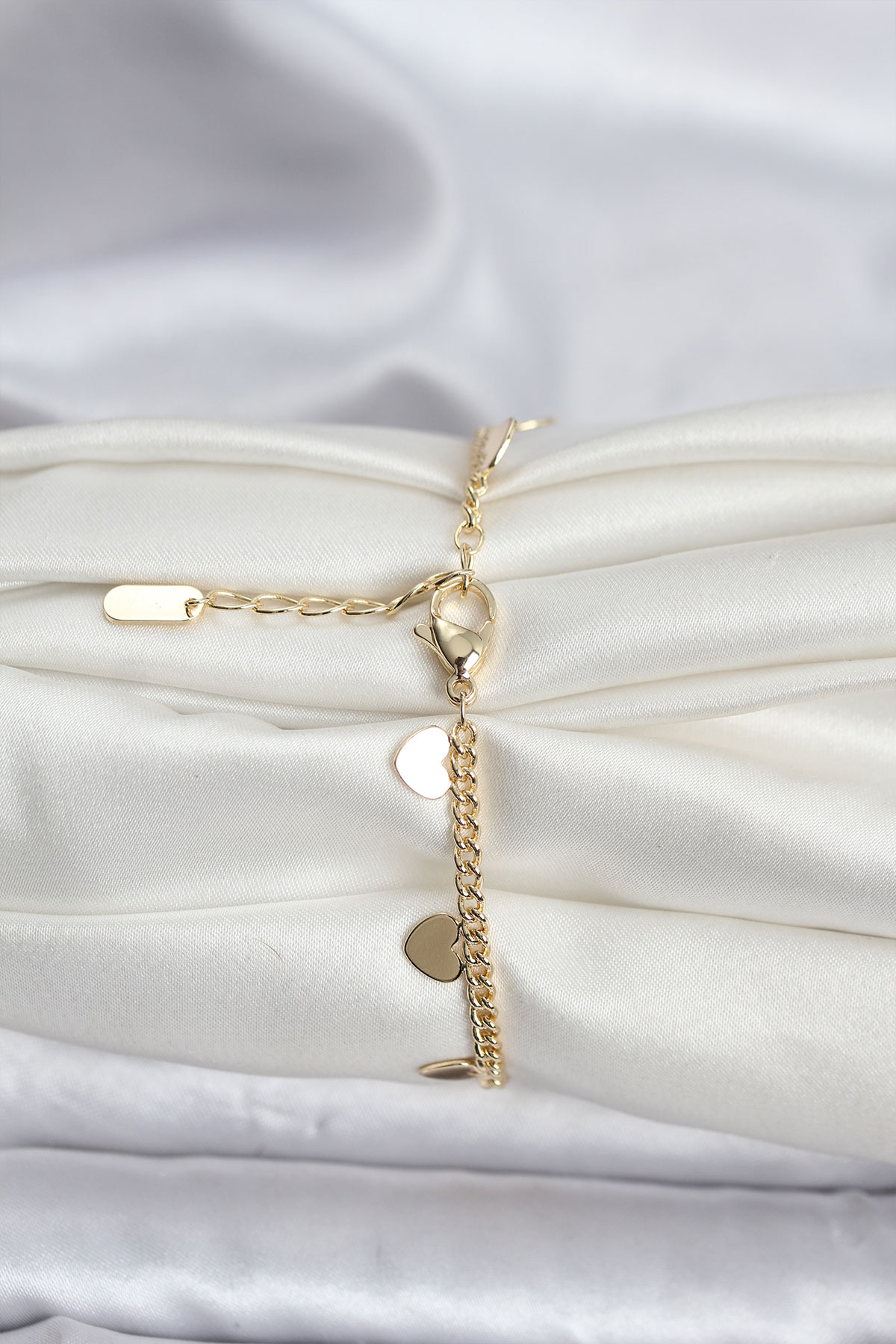 14K Gold Renk Kaplama Kalpli Model CM Kadın Bileklik - Lisinya