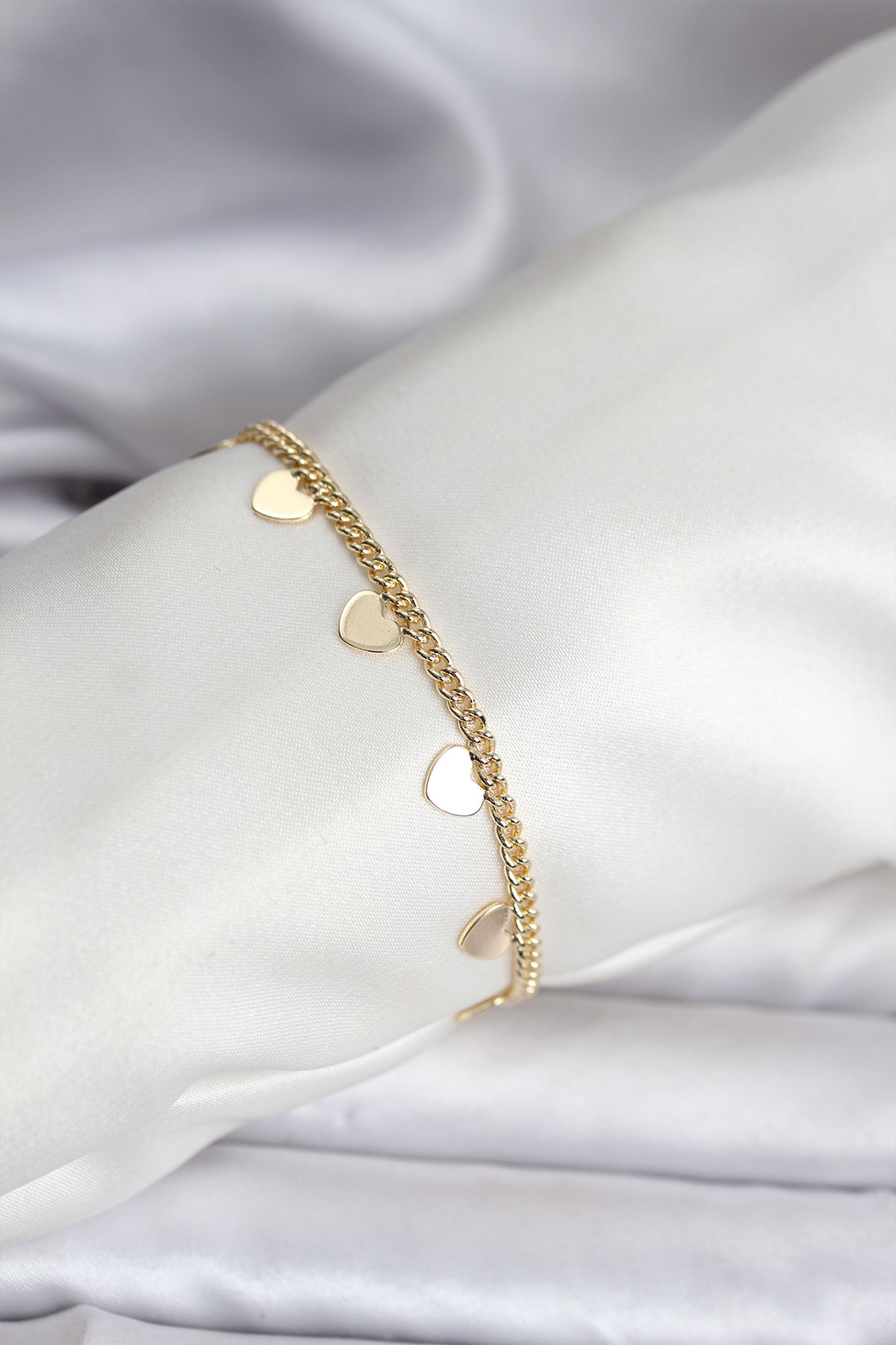 14K Gold Renk Kaplama Kalpli Model CM Kadın Bileklik - Lisinya