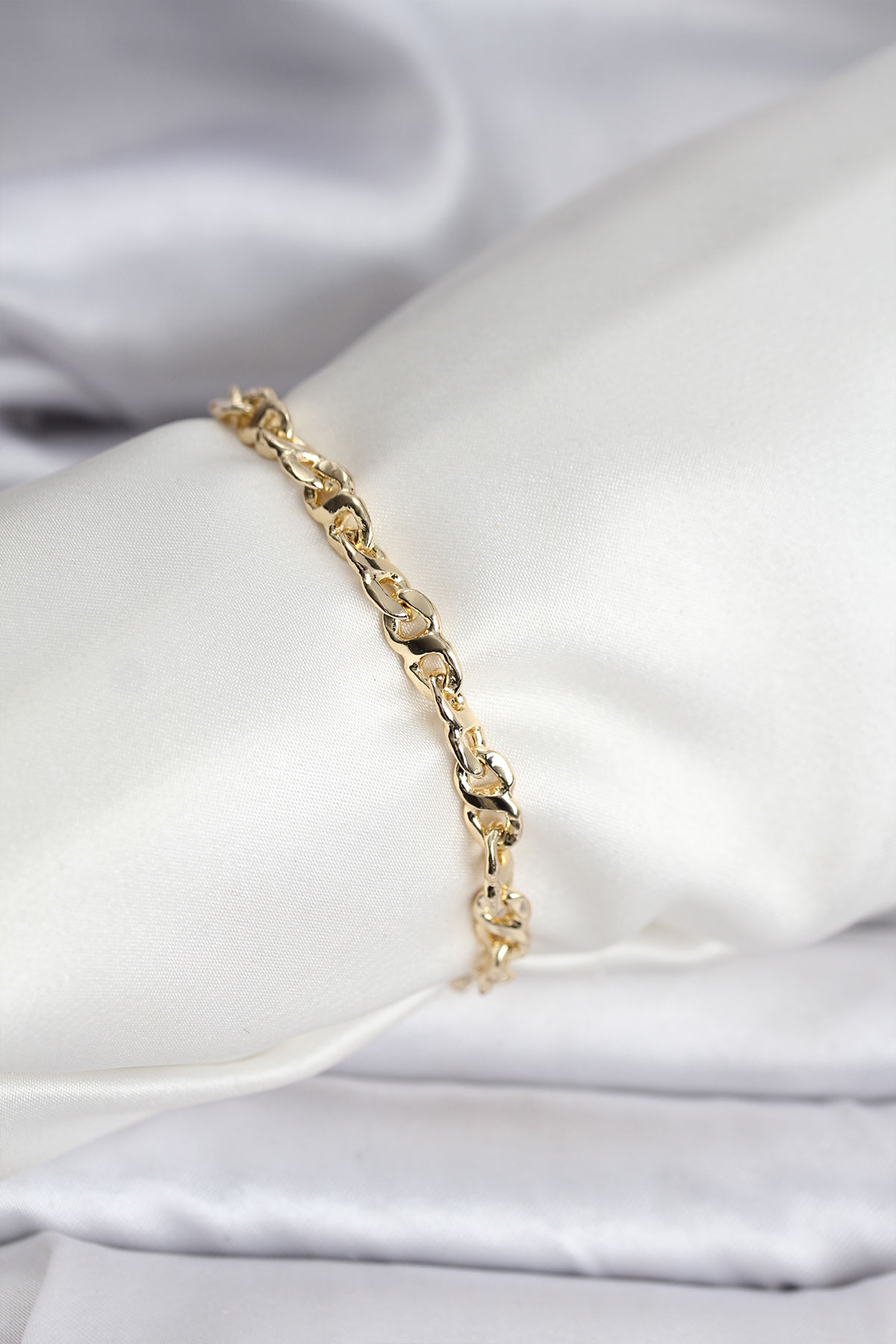 14K Gold Renk Kaplama Zincir Model CM Kadın Bileklik - Lisinya