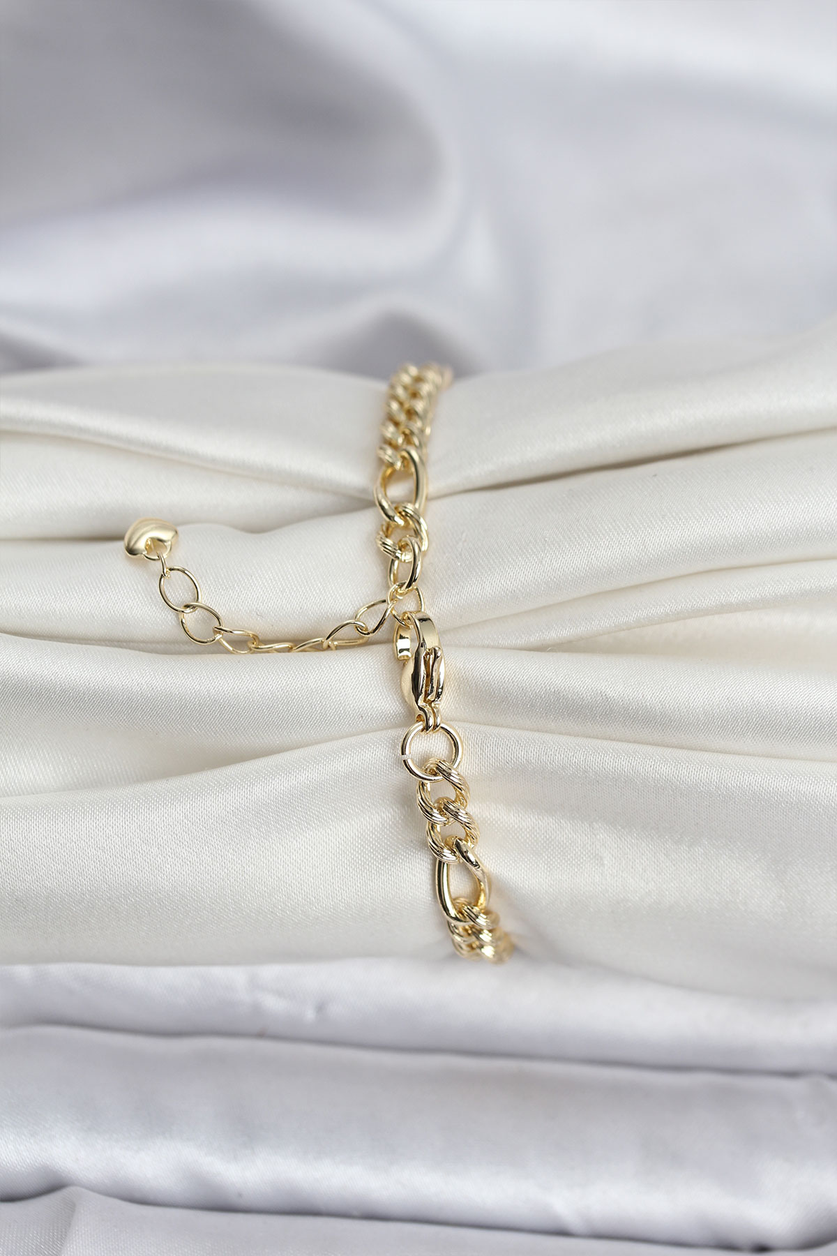 14K Gold Renk Kaplama Lazerli Zincir Model CM Kadın Bileklik - Lisinya