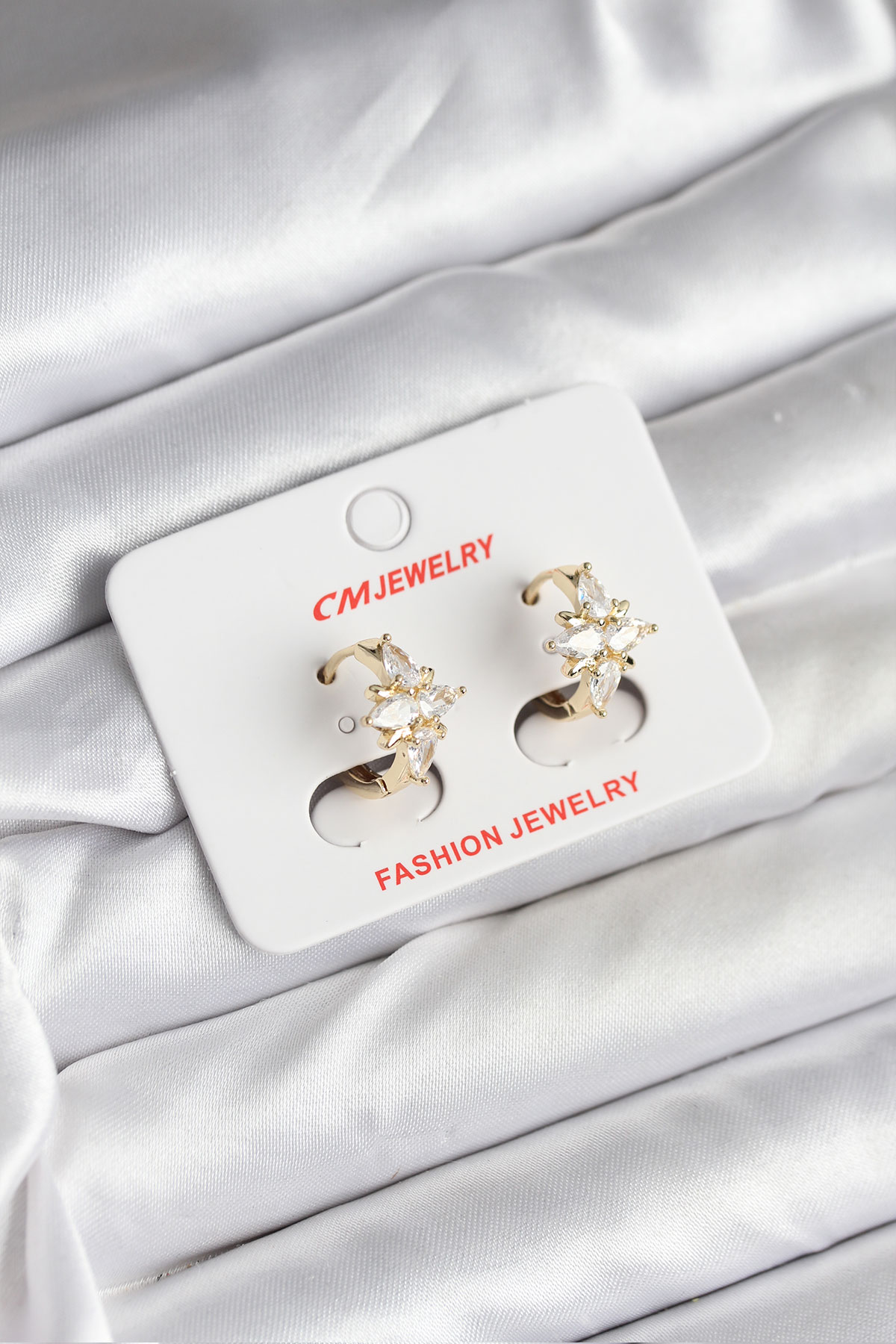 14K Gold Renk Kaplama Kutup Yıldız Zirkon Taşlı CM Kadın Küpe - Lisinya