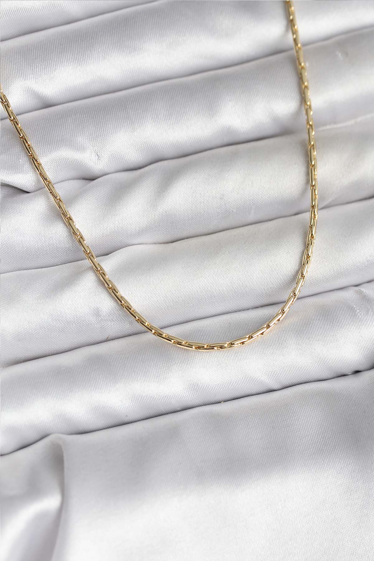 14K Gold Renk Kaplama İnce Zincir Model CM Kadın Kolye - Lisinya