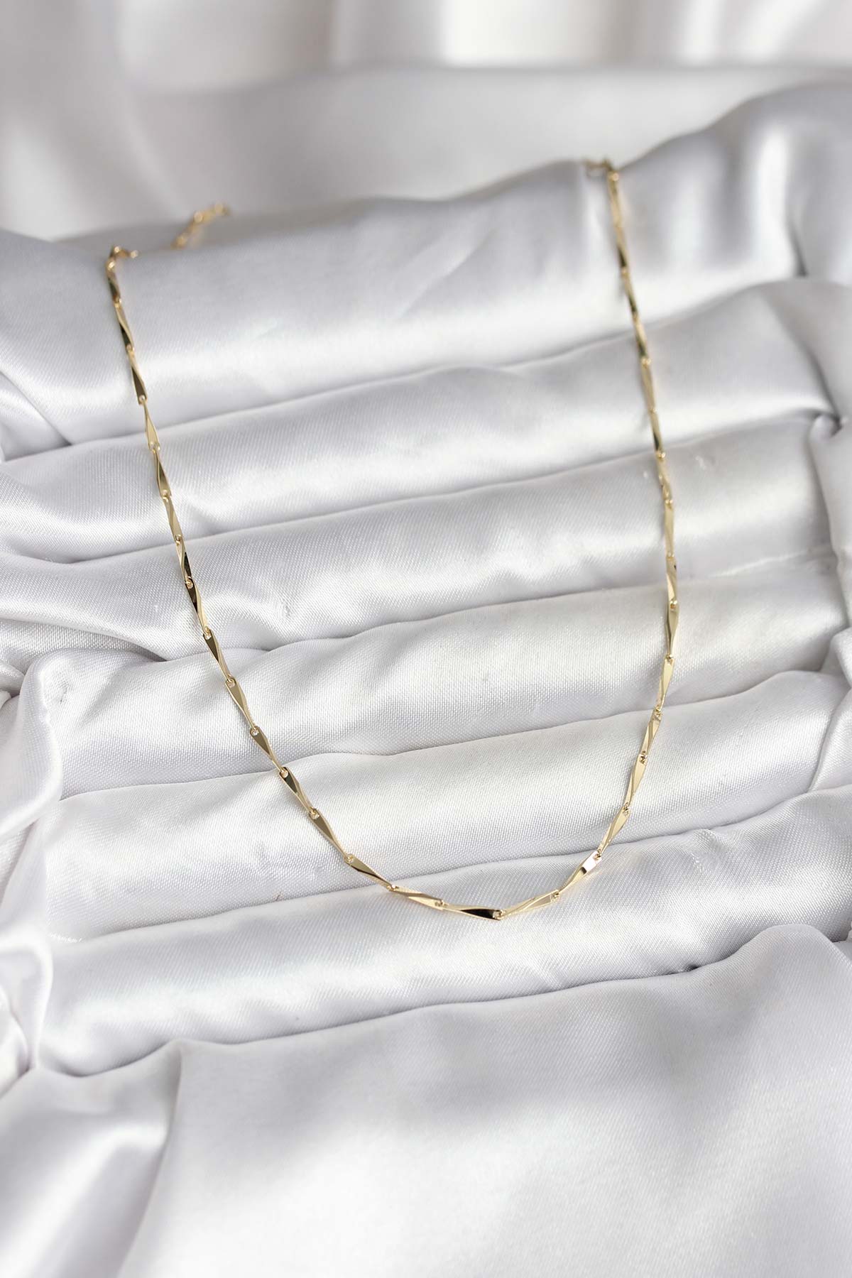 14K Gold Renk Kaplama CM Kadın Kolye - Lisinya