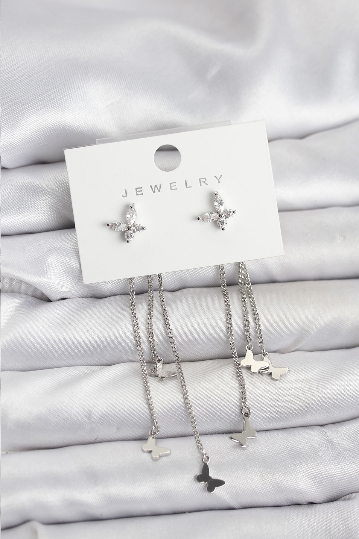 Kelebek Model Gümüş Renk Pirinç Sallantılı Kadın Küpe - Lisinya