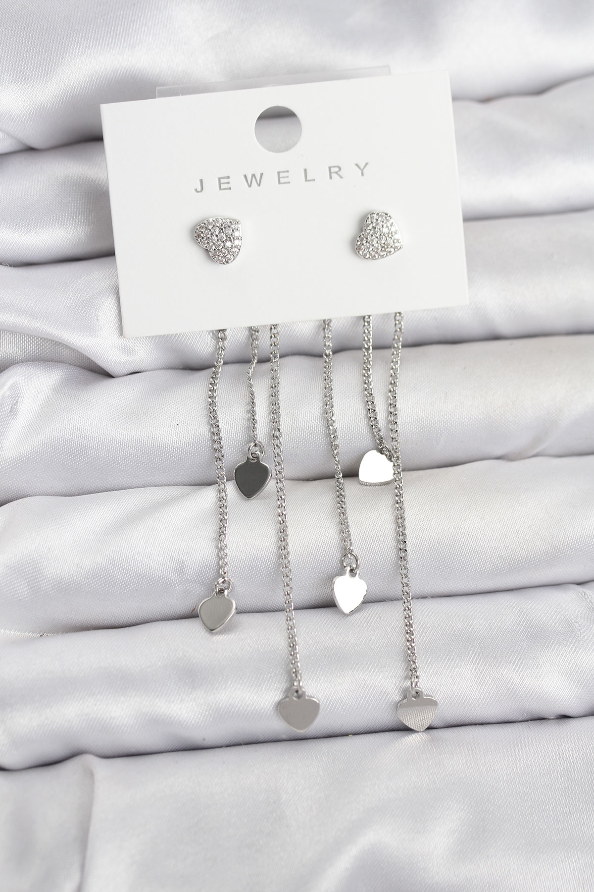 Kalp Model Gümüş Renk Pirinç Sallantılı Kadın Küpe - Lisinya