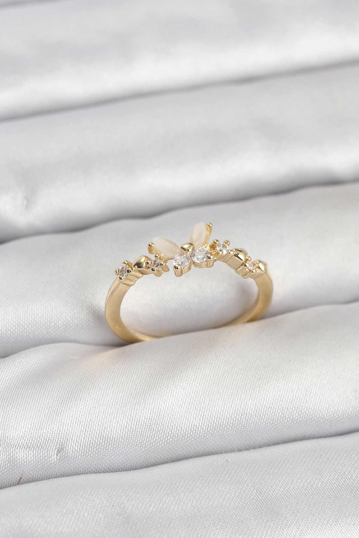 Kelebek Model Gold Renk Pirinç Kadın Yüzük - Lisinya