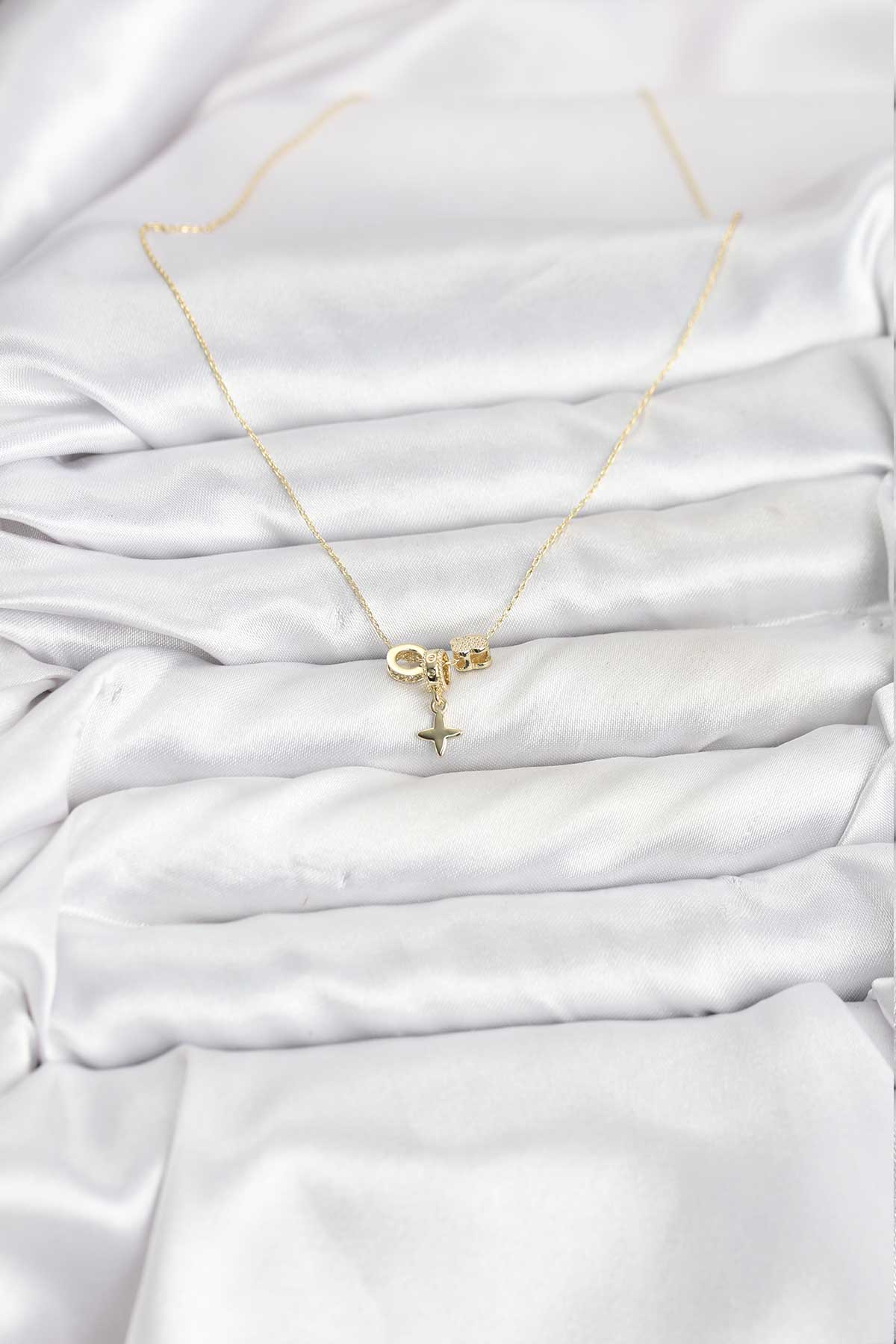 Gold Renk Pirinç Minimal Charmlı Kadın Kolye - Lisinya