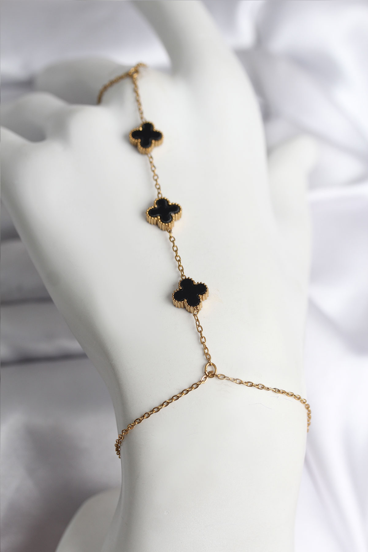 316L Çelik Gold Renk Siyah Yonca Model Kadın Şahmeran - Lisinya