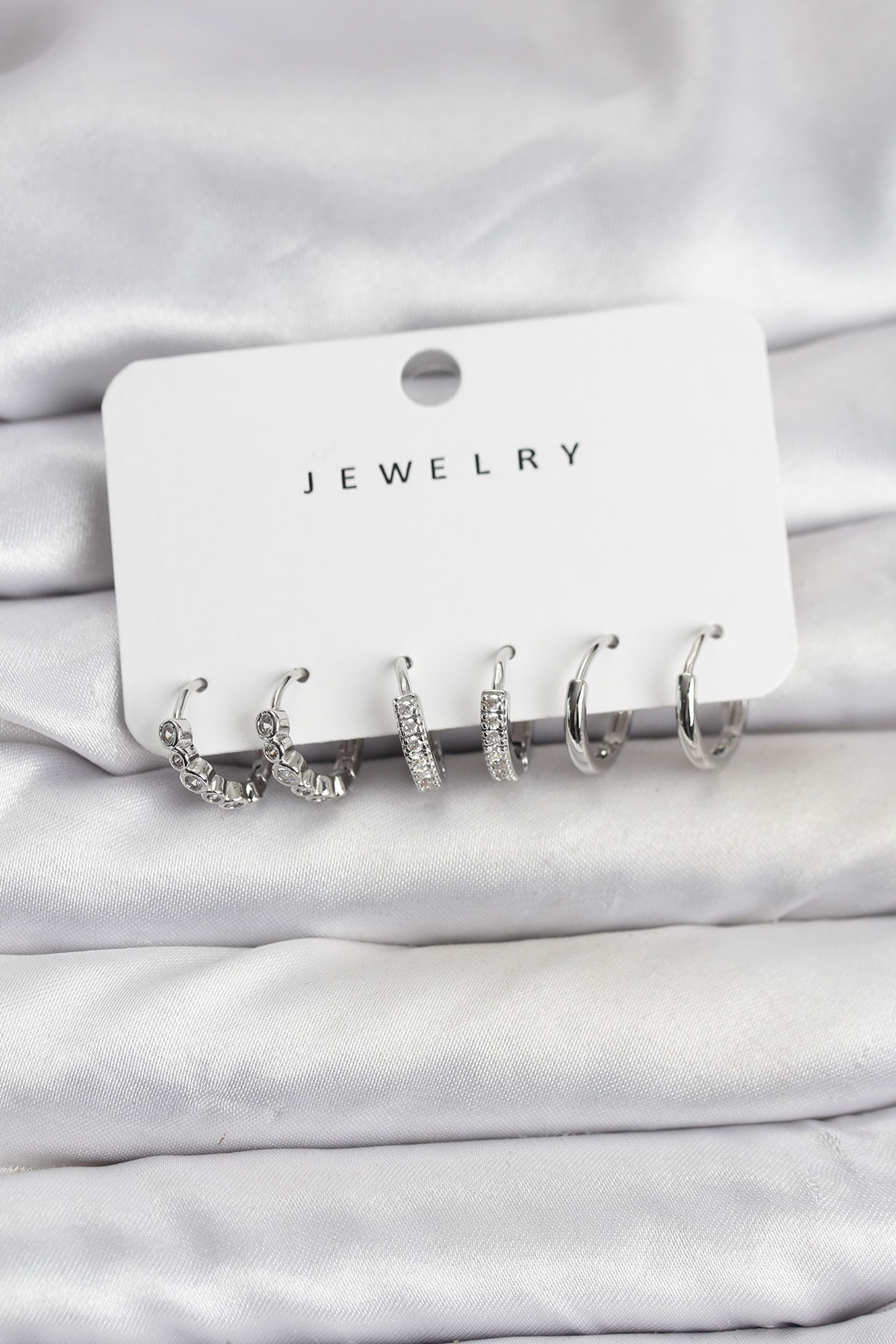 Gümüş Renk Pirinç Zirkon Taşlı Kadın Küpe Seti - Lisinya