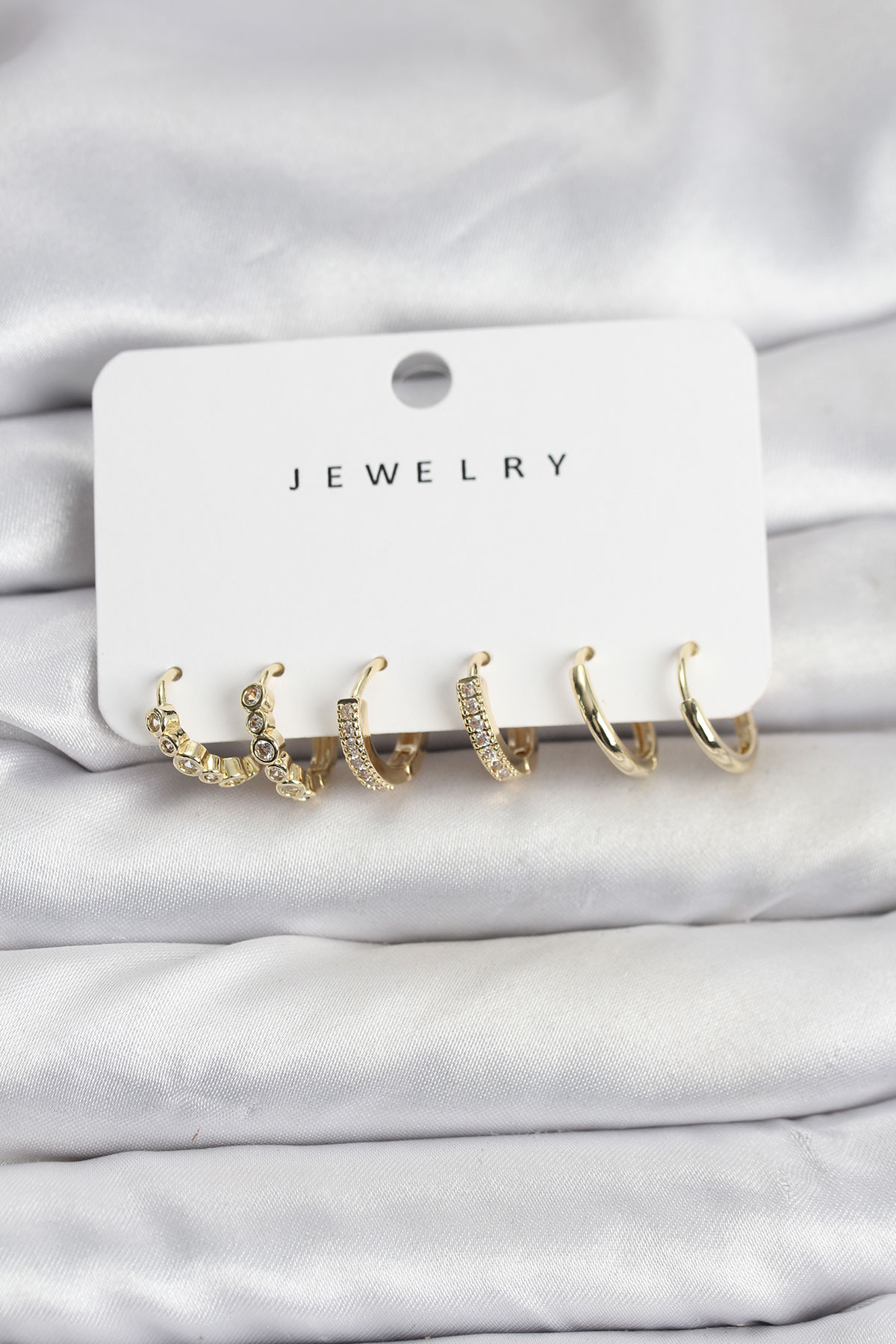 Gold Renk Pirinç Zirkon Taşlı Kadın Küpe Seti - Lisinya