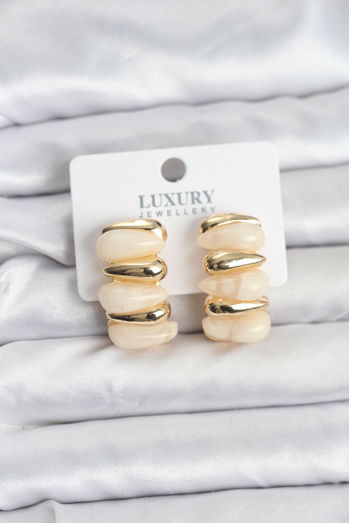 Krem Renk Pirinç Vintage Kadın Küpe - Lisinya