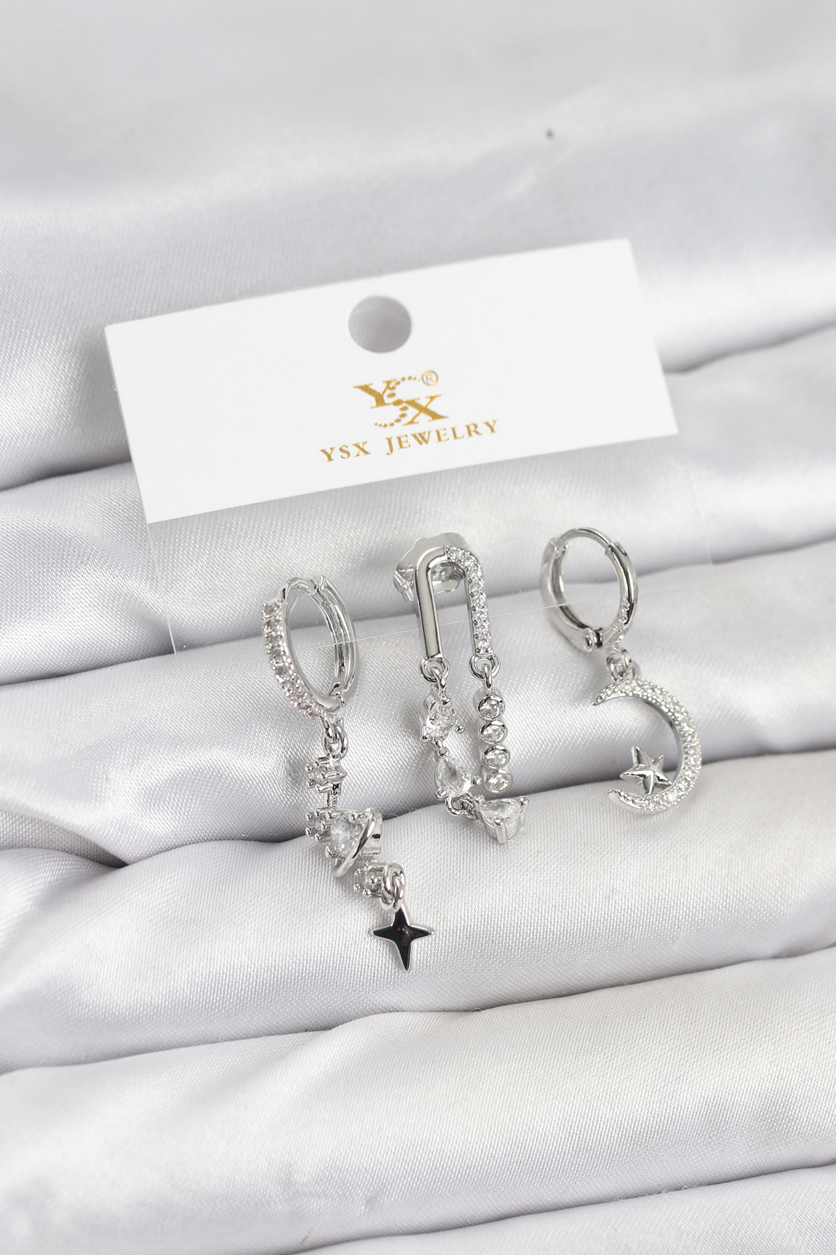 Pirinç Gümüş Renk Zirkon Taşlı Uzay Model YSX Trio Küpe Seti - Lisinya