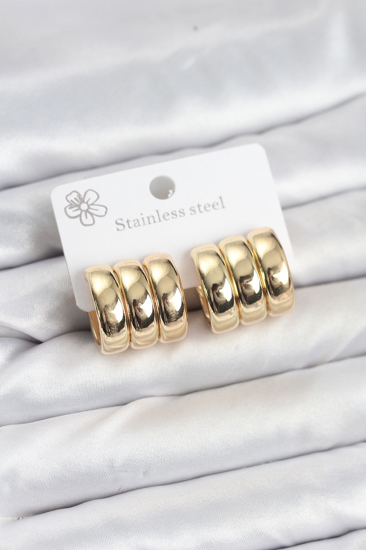 316L Çelik Gold Renk 3'lü Görünüm Kadın Küpe - Lisinya