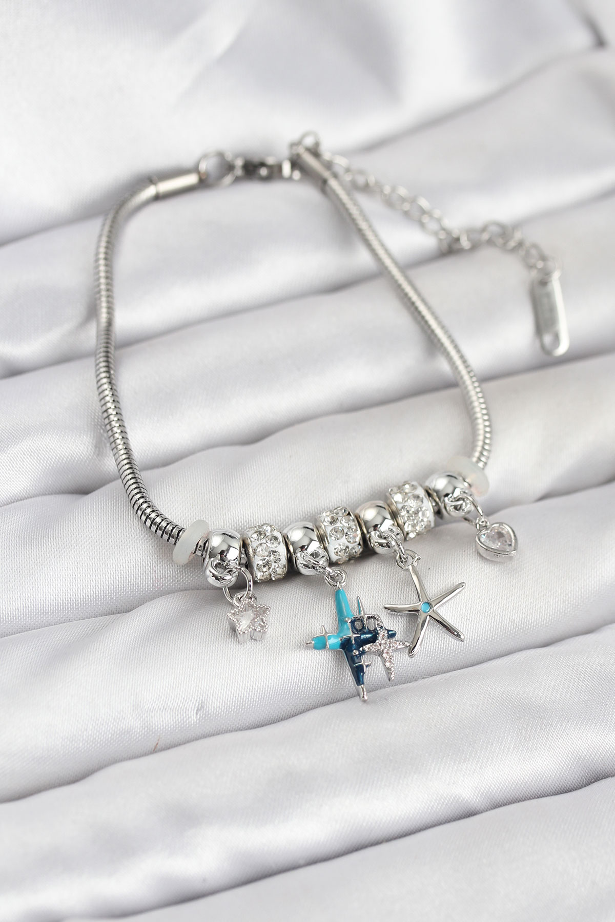 Pirinç Gümüş Renk Yıldız Model Charmlı Kadın Bileklik - Lisinya