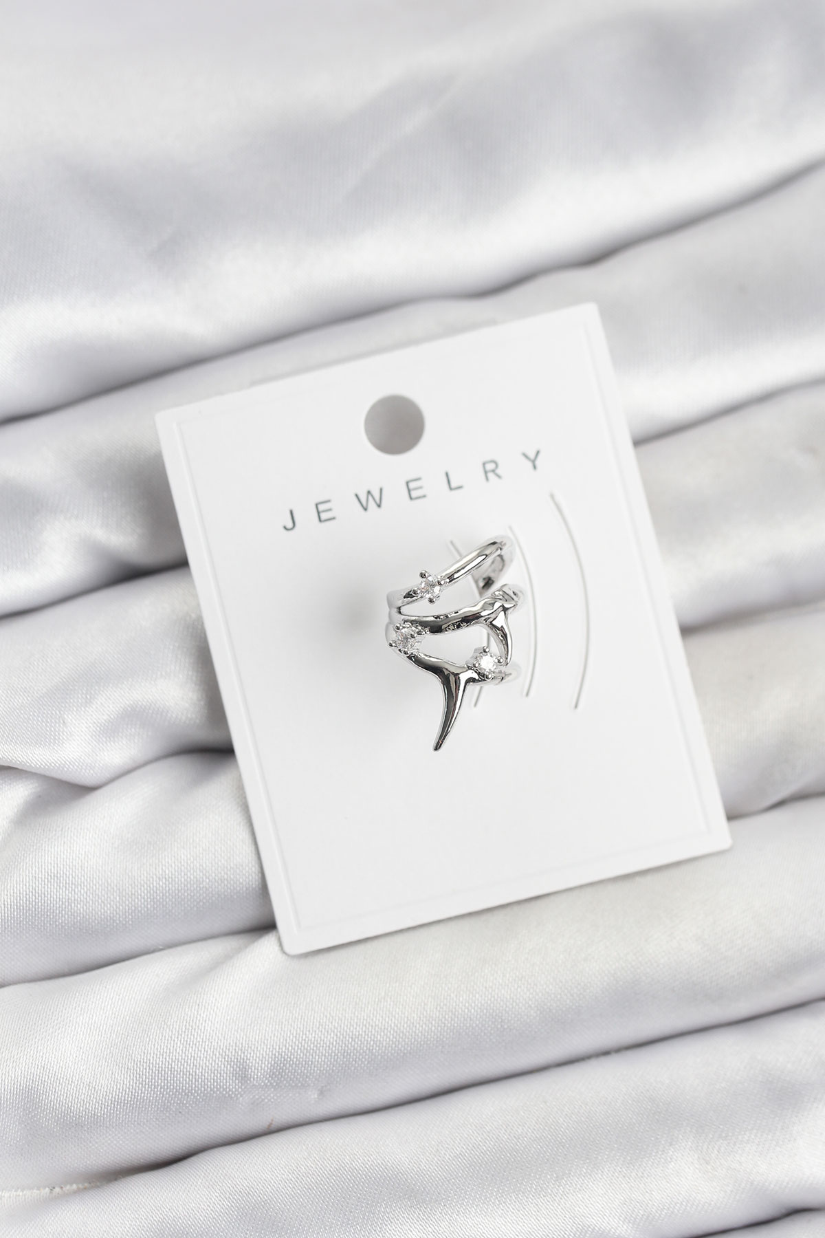 Gümüş Renk Pirinç Diken Model Kıkırdak Earcuff Küpe - Lisinya