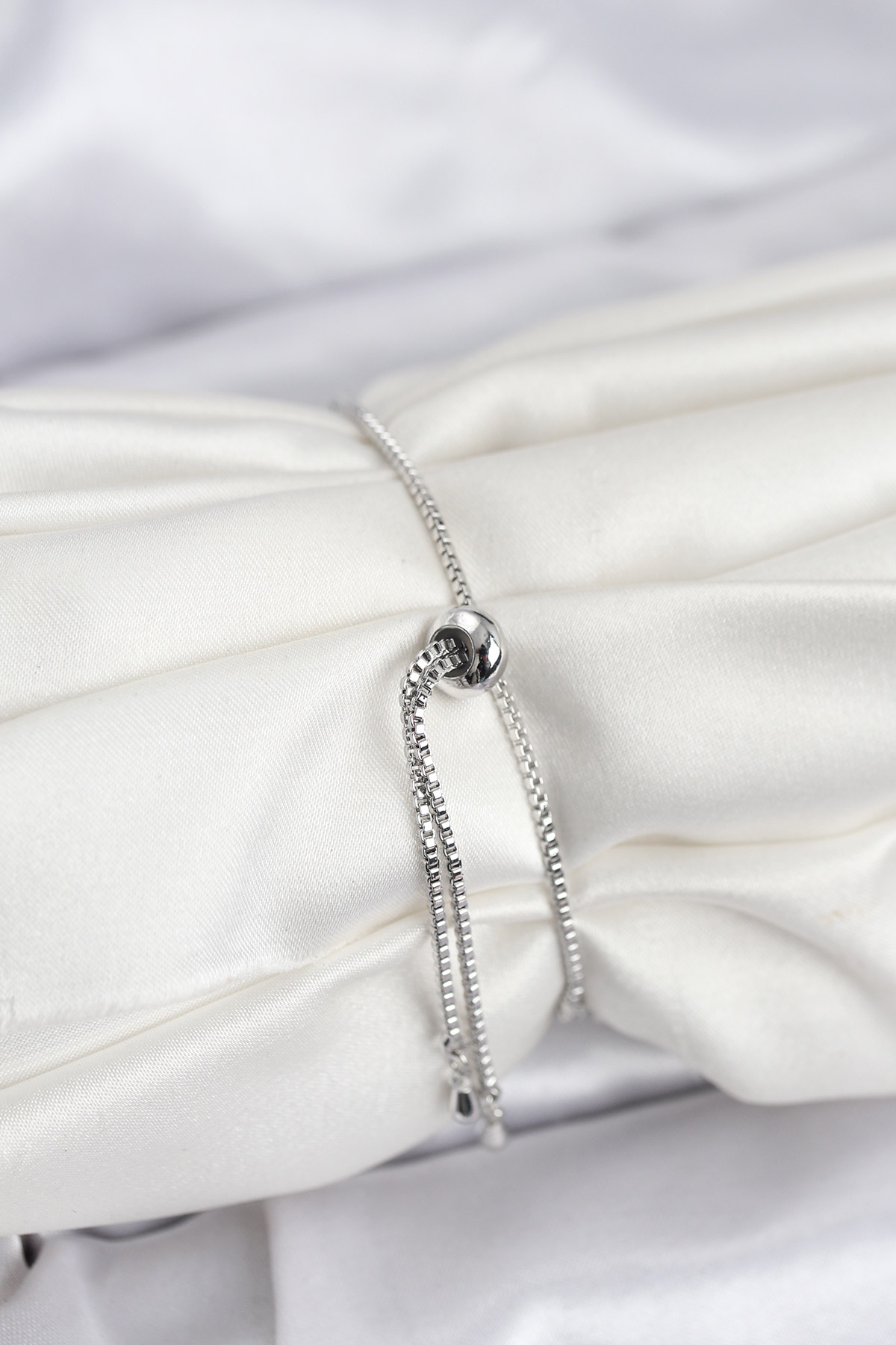 Kuğu Model Zirkon Taşlı Gümüş Renk Asansörlü Su Yolu Bileklik - Lisinya