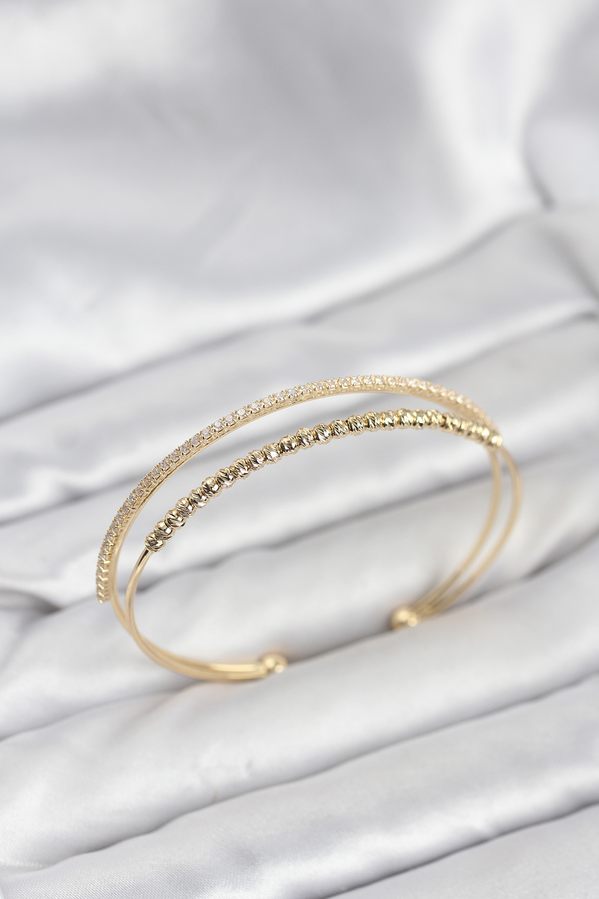 Dorika Model Pirinç Gold Renk Kadın Bileklik - Lisinya Dorika Model Pirinç Gold Renk Kadın Bileklik - Lisinya