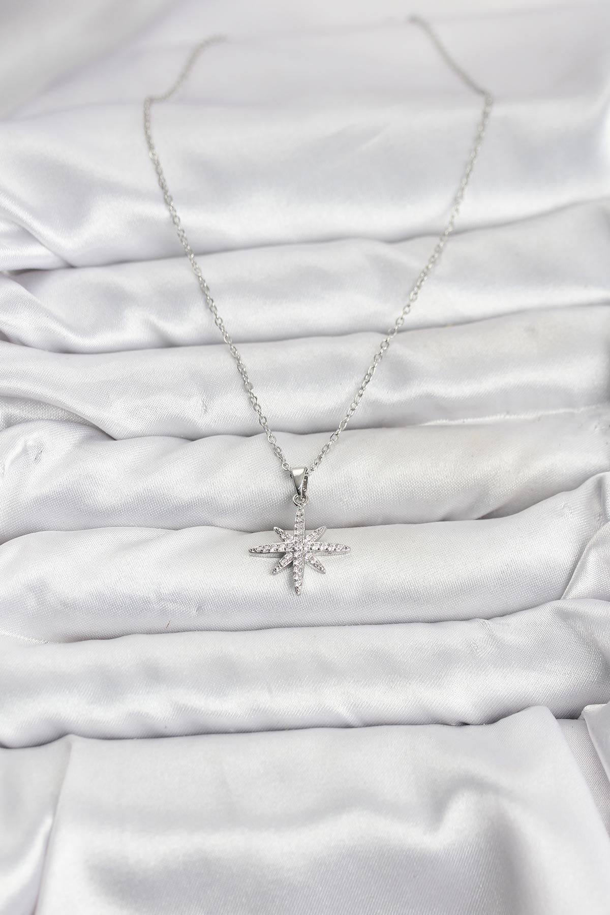 316L Çelik Zincir Gümüş Renk Kutup Yıldızı Model Zirkon Taşlı Kadın Kolye - Lisinya