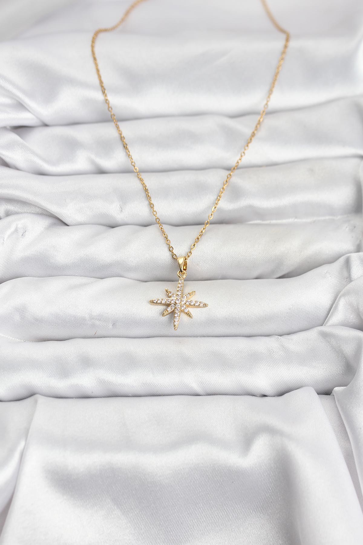 316L Çelik Zincir Gold Renk Kutup Yıldızı Model Zirkon Taşlı Kadın Kolye - Lisinya