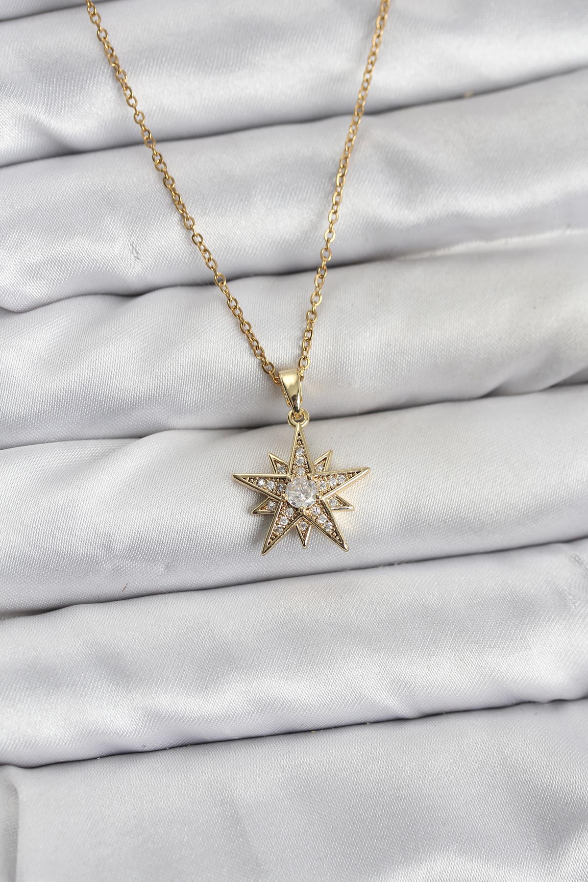 316L Çelik Zincir Gold Renk Yıldız Model Zirkon Taşlı Kadın Kolye - Lisinya