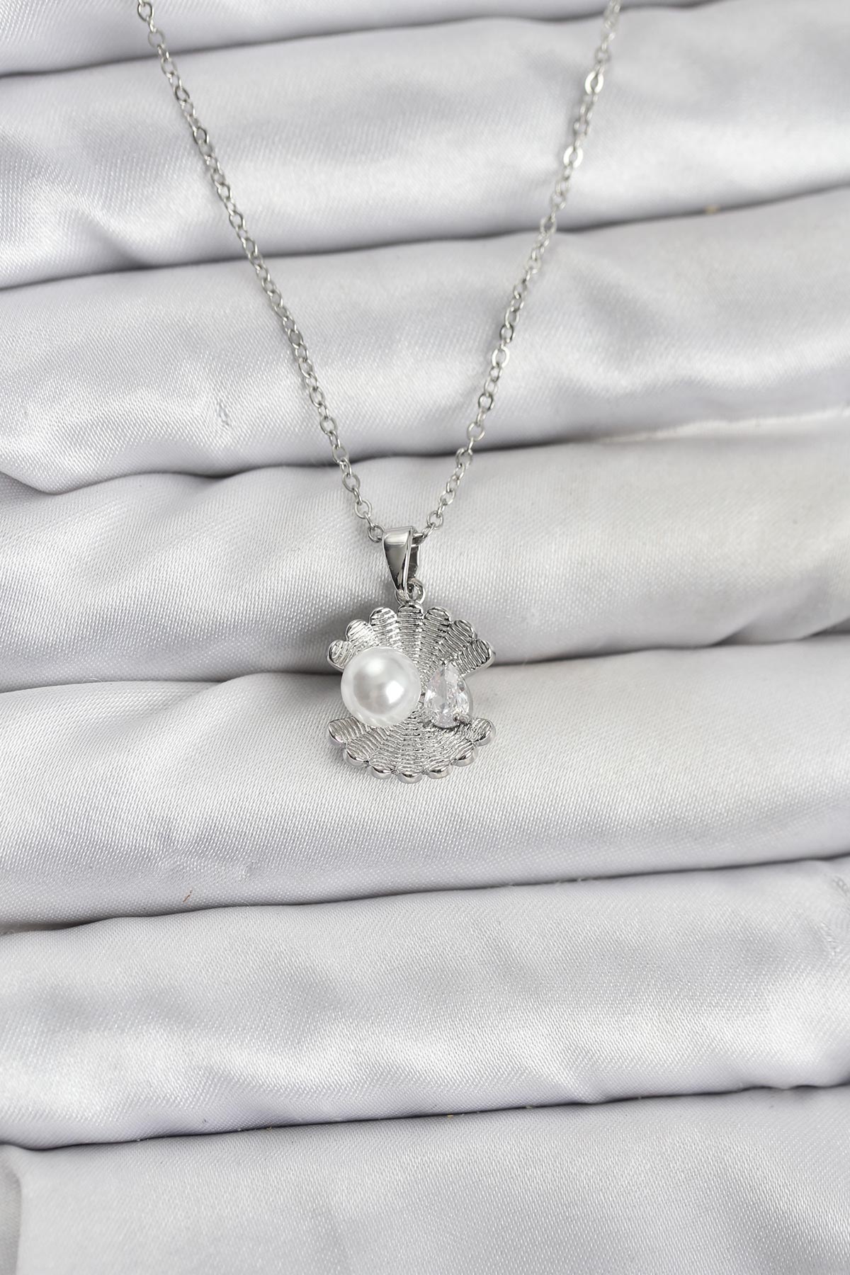 316L Çelik Zincir Gümüş Renk İstiridye İnci Model Zirkon Taşlı Kadın Kolye - Lisinya