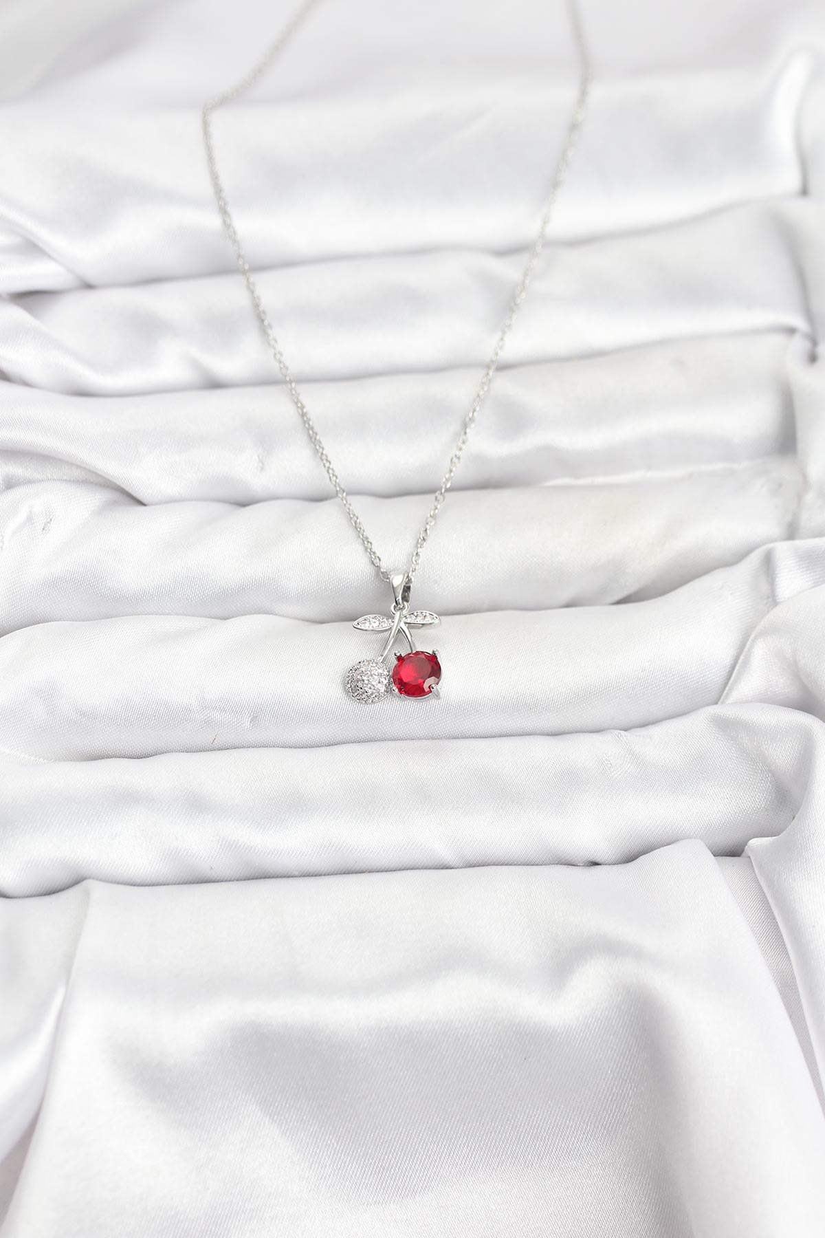 316L Çelik Zincir Gümüş Renk Kiraz Model Zirkon Taşlı Kadın Kolye - Lisinya