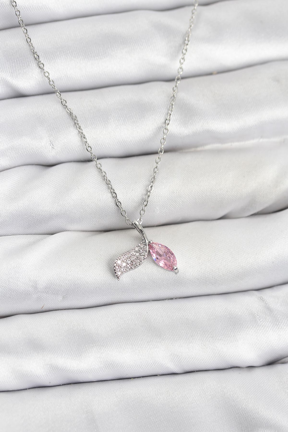 316L Çelik Zincir Gümüş Renk Balık Kuyruğu Model Zirkon Taşlı Kadın Kolye - Lisinya