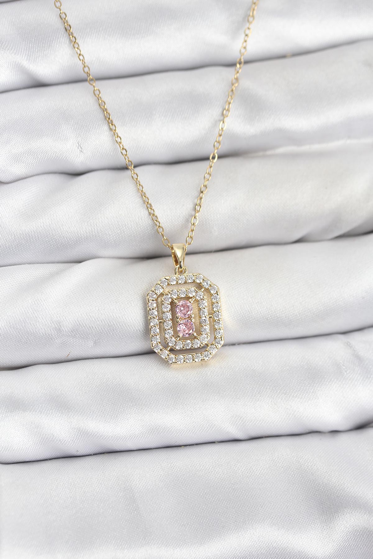 316L Çelik Zincir Gold Renk Plaka Model Zirkon Taşlı Kadın Kolye - Lisinya