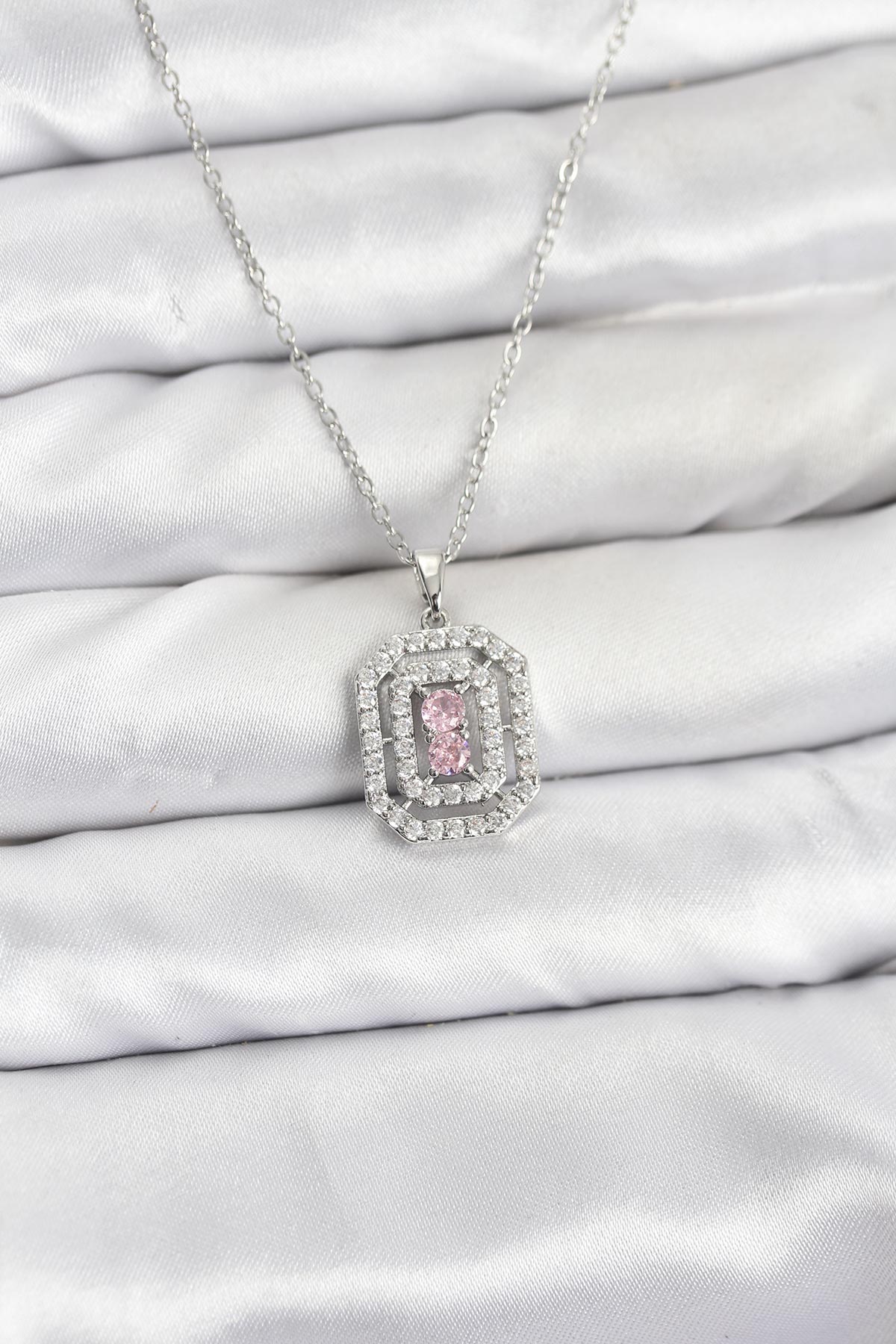 316L Çelik Zincir Gümüş Renk Plaka Model Zirkon Taşlı Kadın Kolye - Lisinya