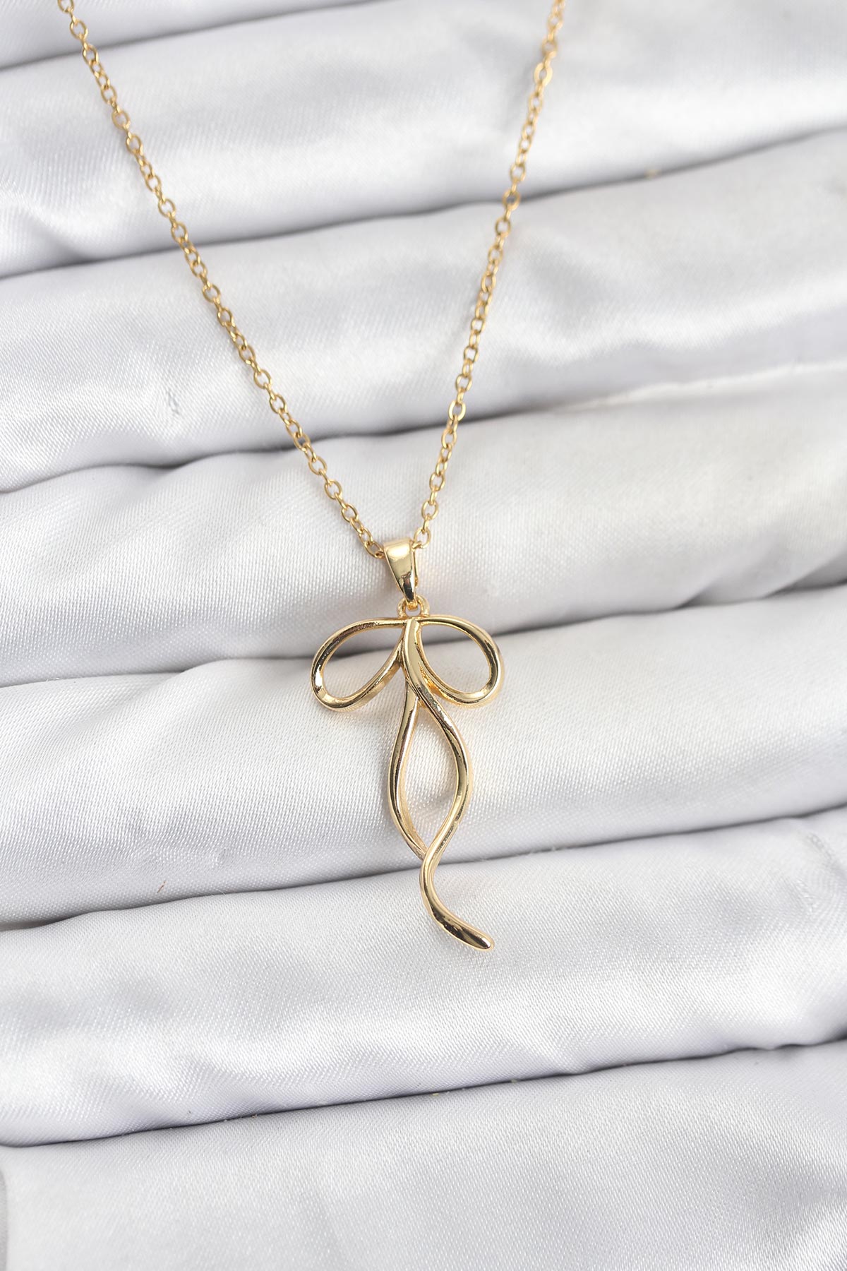 316L Çelik Zincir Gold Renk Fiyonk Model Kadın Kolye - Lisinya