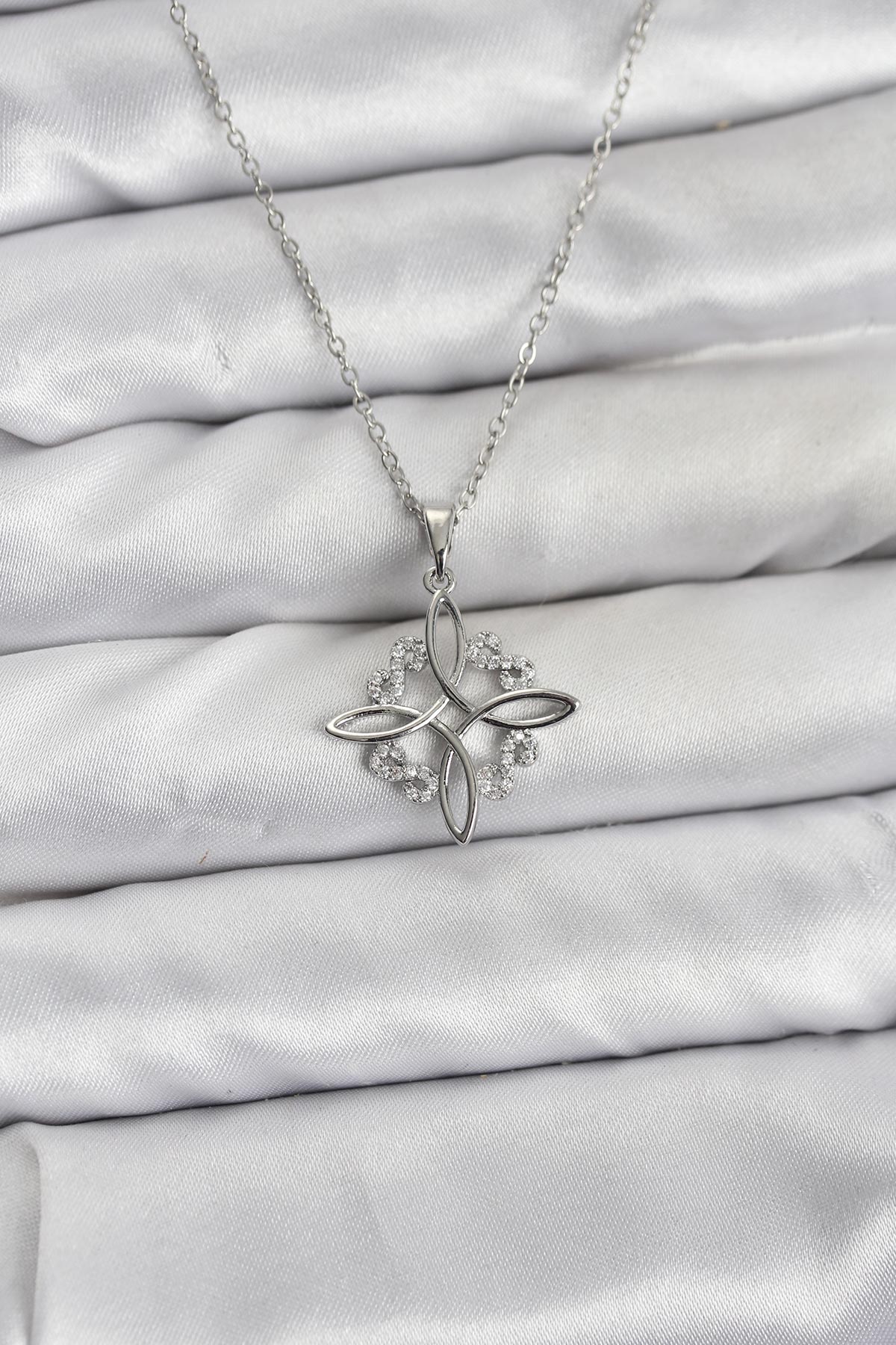 316L Çelik Zincir Gümüş Renk Sonsuzluk Model Zirkon Taşlı Kadın Kolye - Lisinya